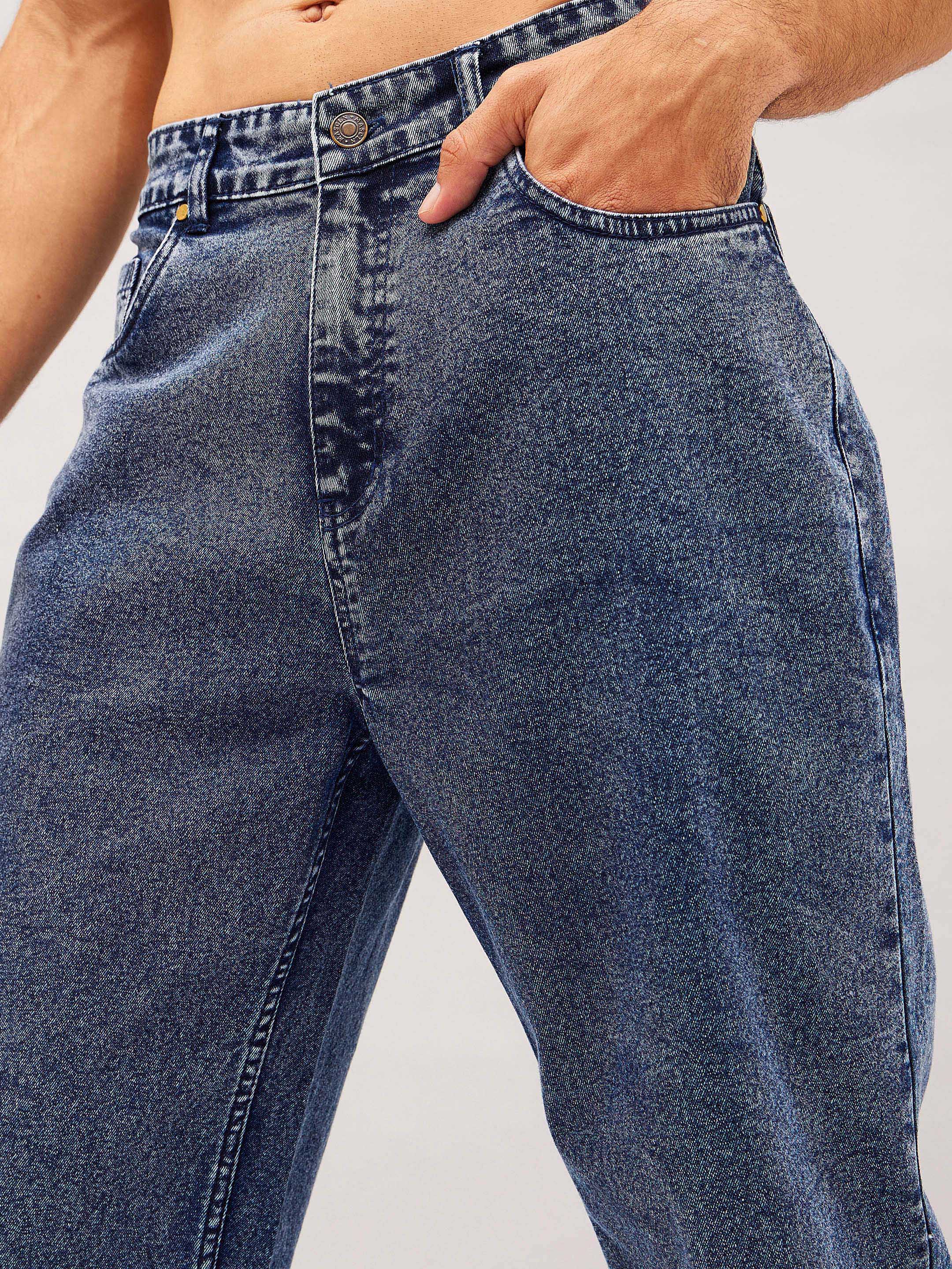 Men Blue Washed Basic Relax Fit Jeans - Image 3