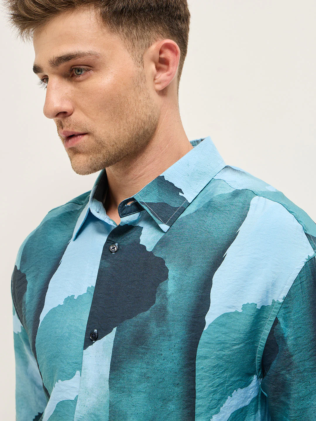Men Blue Watercolor Camouflage Print Relax Fit Overshirt - Image 5