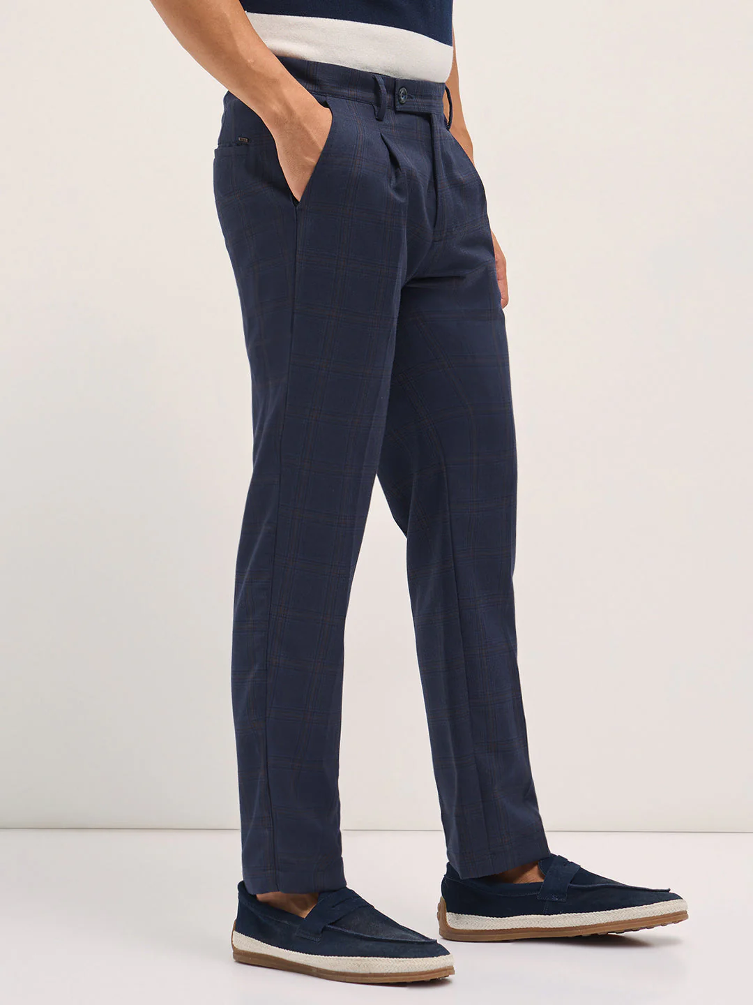 Men Blue Woven Checked Design Regular Fit Formal Trousers - Image 3