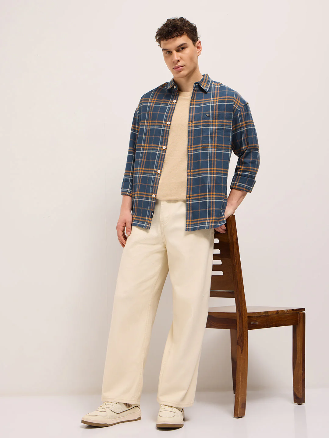 Men Blue Woven Checked Design Relax Fit Overshirt - Image 4