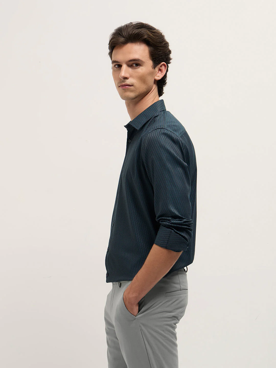 Men Blue Woven Design Tailored Fit Formal Shirt - Image 3