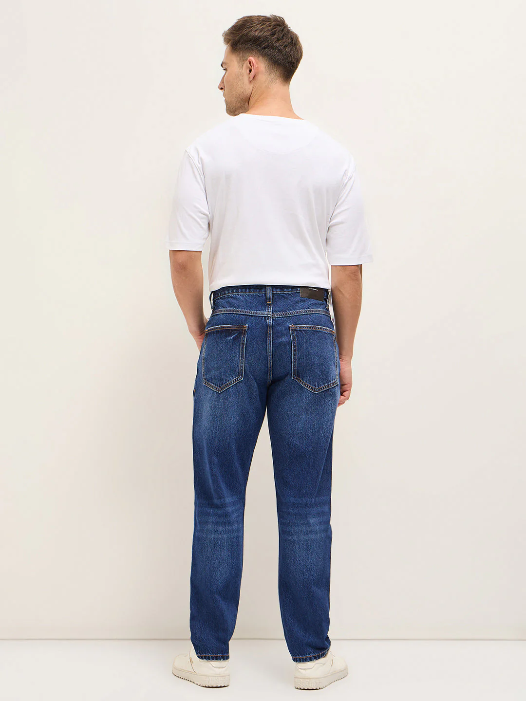 Men BlueLight Fade High Distressed Mid-Rise Relaxed Fit Jeans - Image 2