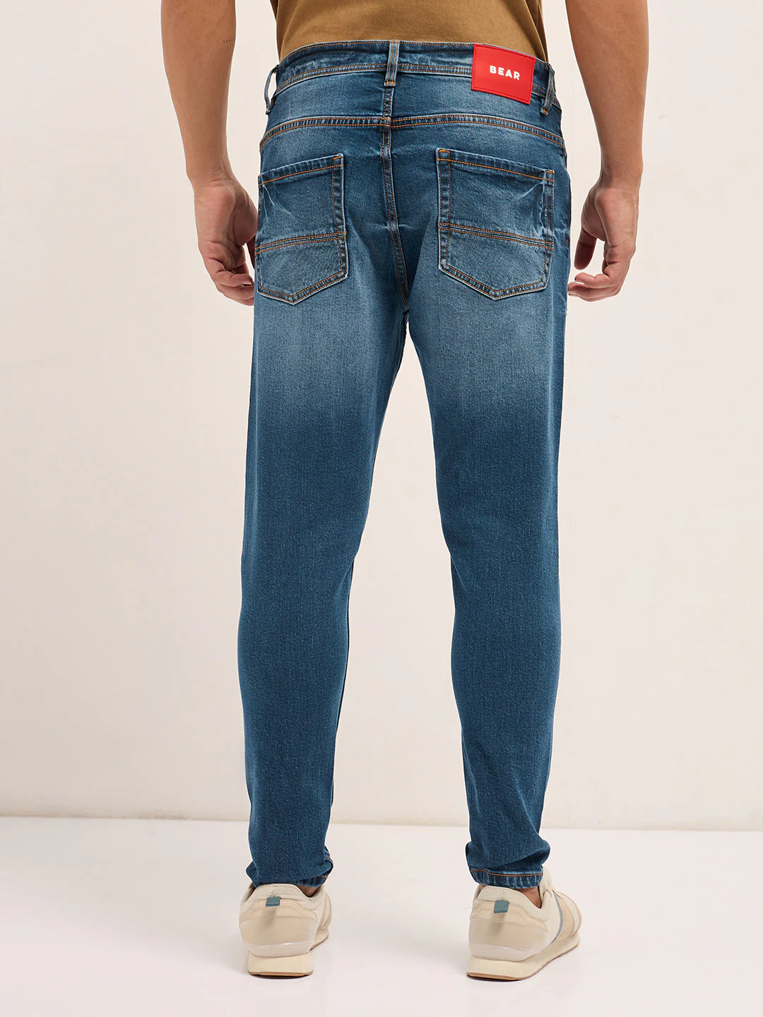 Men BlueLight Fade Mid-Rise Skinny Fit Jeans - Image 2