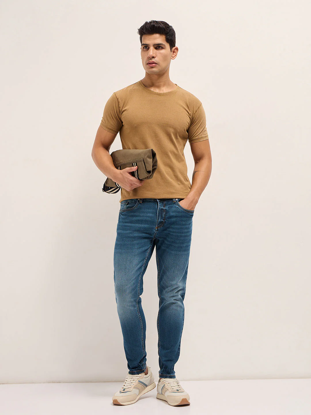 Men BlueLight Fade Mid-Rise Skinny Fit Jeans - Image 4
