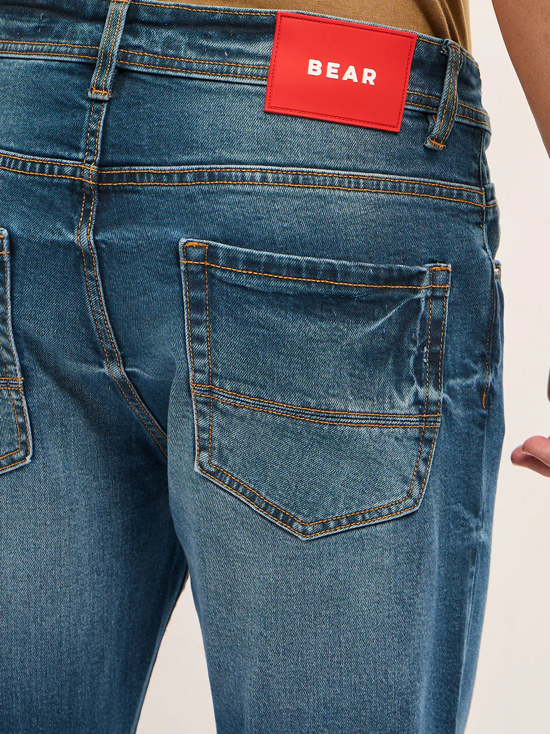 Men BlueLight Fade Mid-Rise Skinny Fit Jeans - Image 6