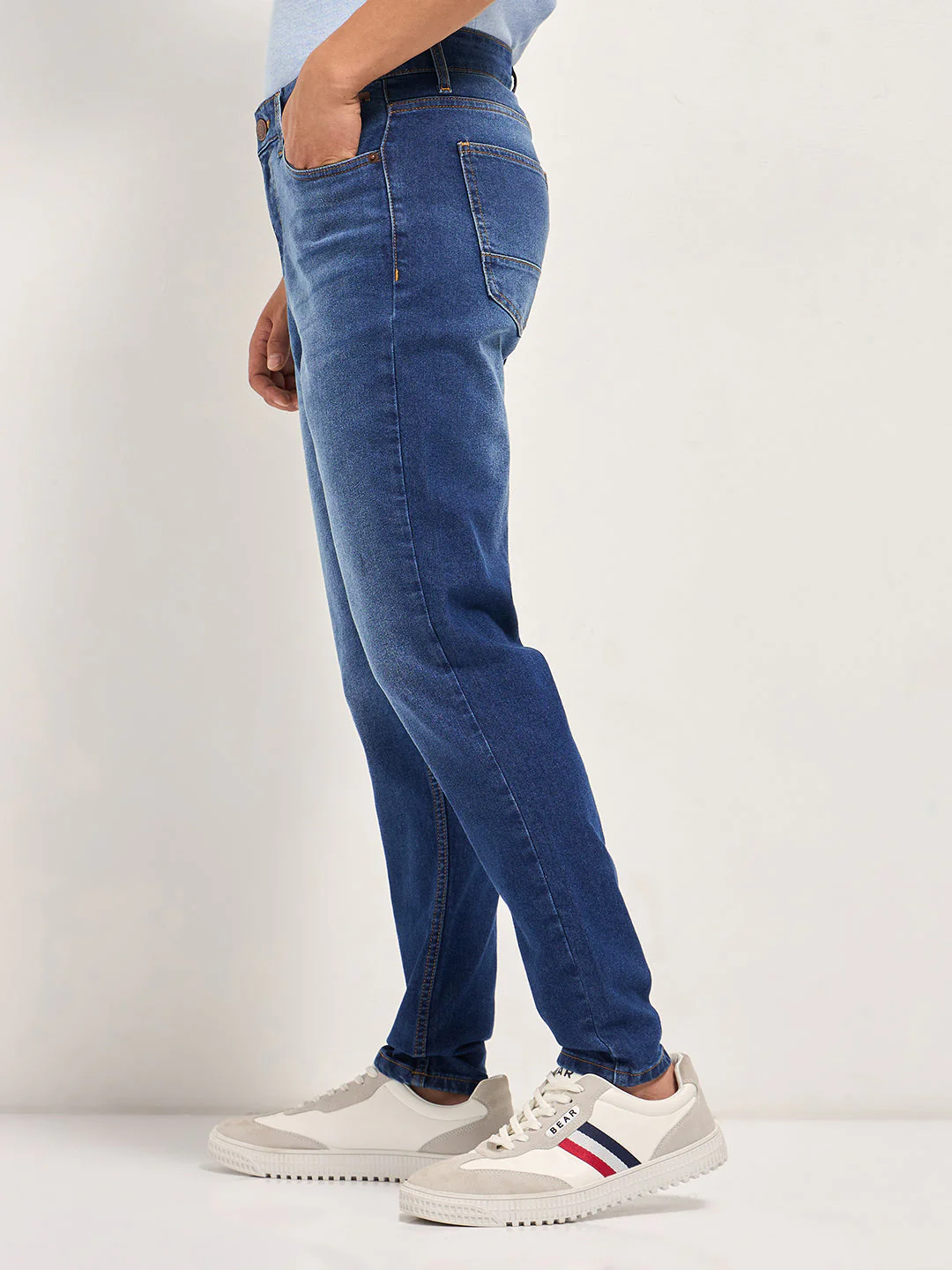 Men BlueLight Fade Skinny Fit Mid-Rise Jeans - Image 3