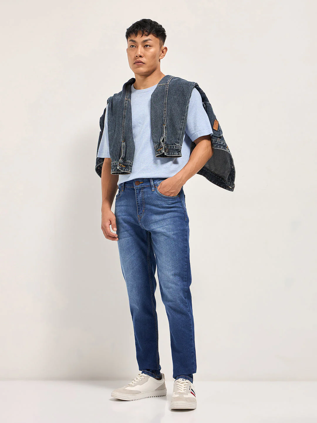 Men BlueLight Fade Skinny Fit Mid-Rise Jeans - Image 4