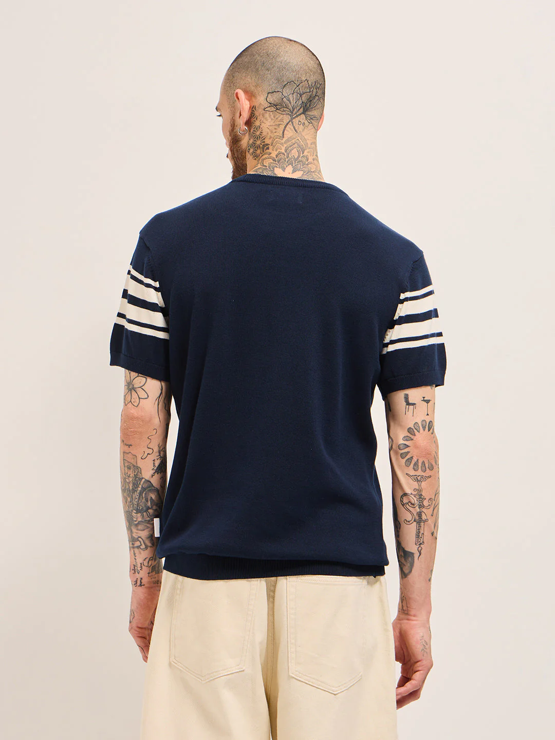 Men BlueWhite Knitted Stripe Regular Fit Crew Neck T-shirt - Image 2