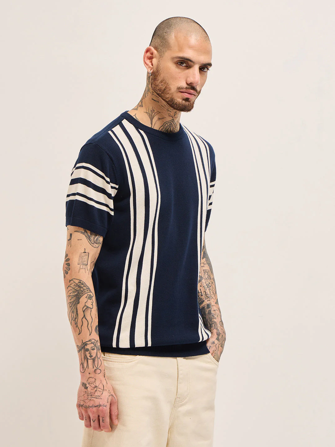 Men BlueWhite Knitted Stripe Regular Fit Crew Neck T-shirt - Image 3