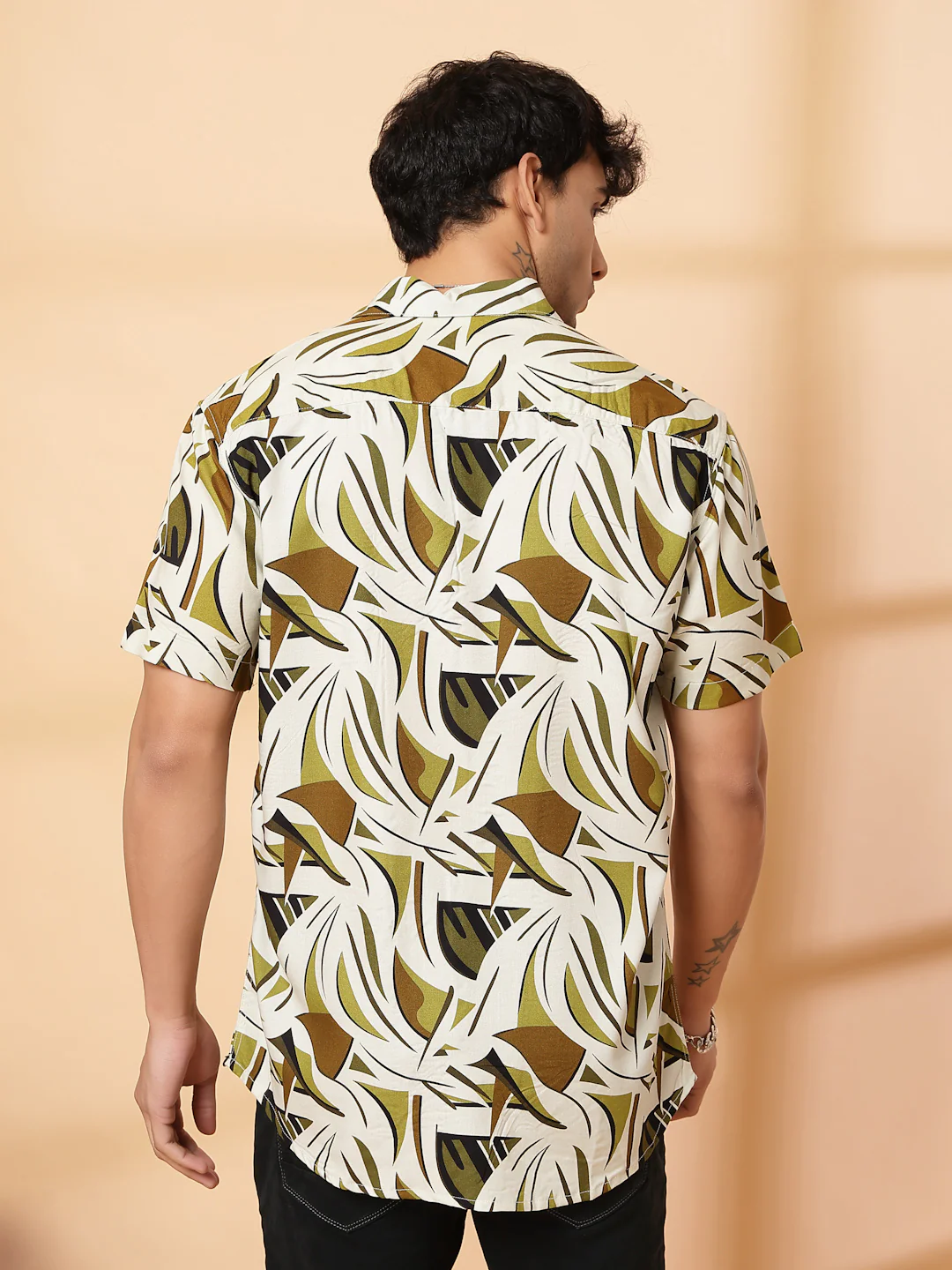 Men Bold Abstract Pattern Shirt - Image 2