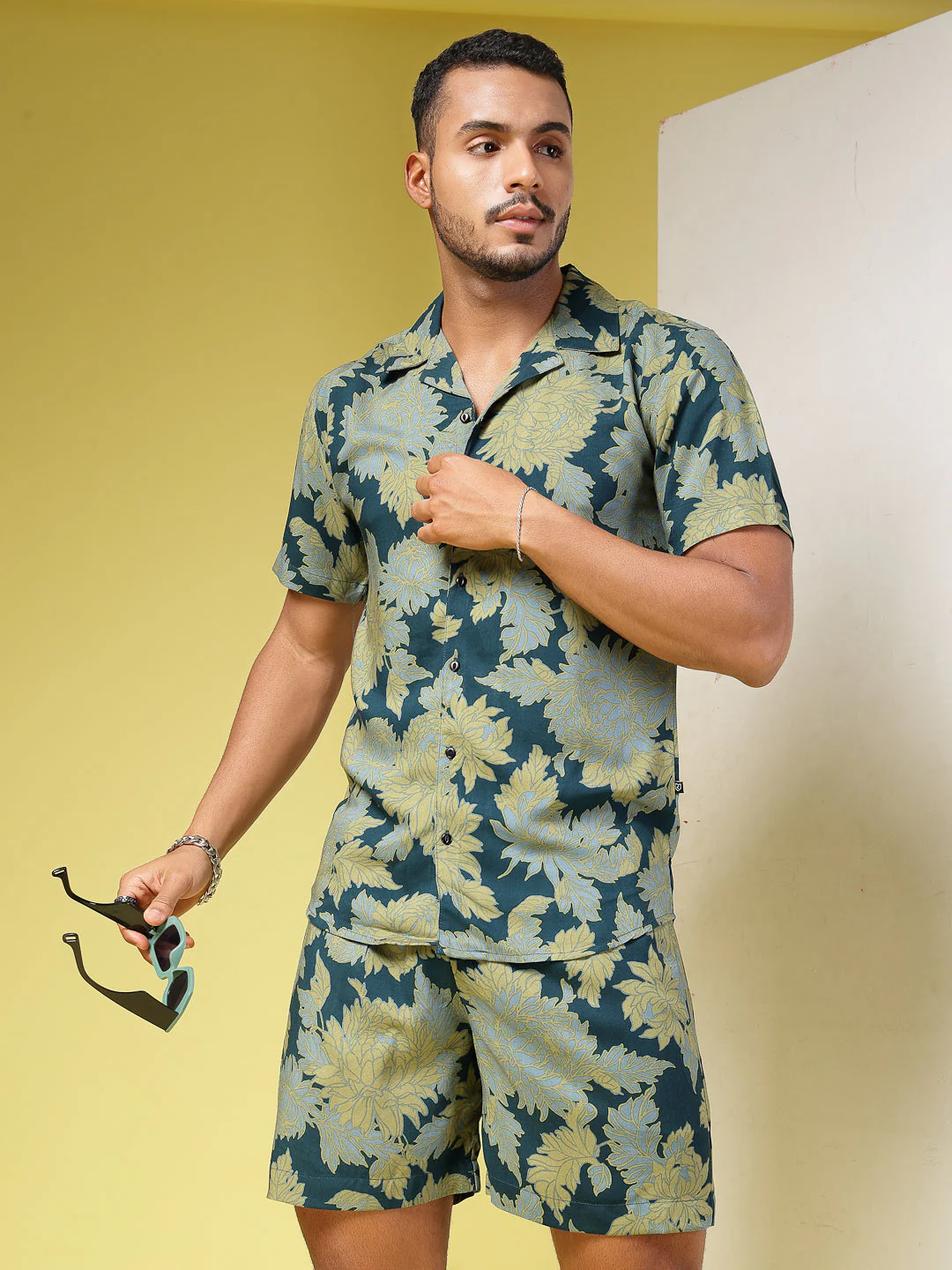 Men Botanical Leaf Print Rayon Co-ords - Image 3