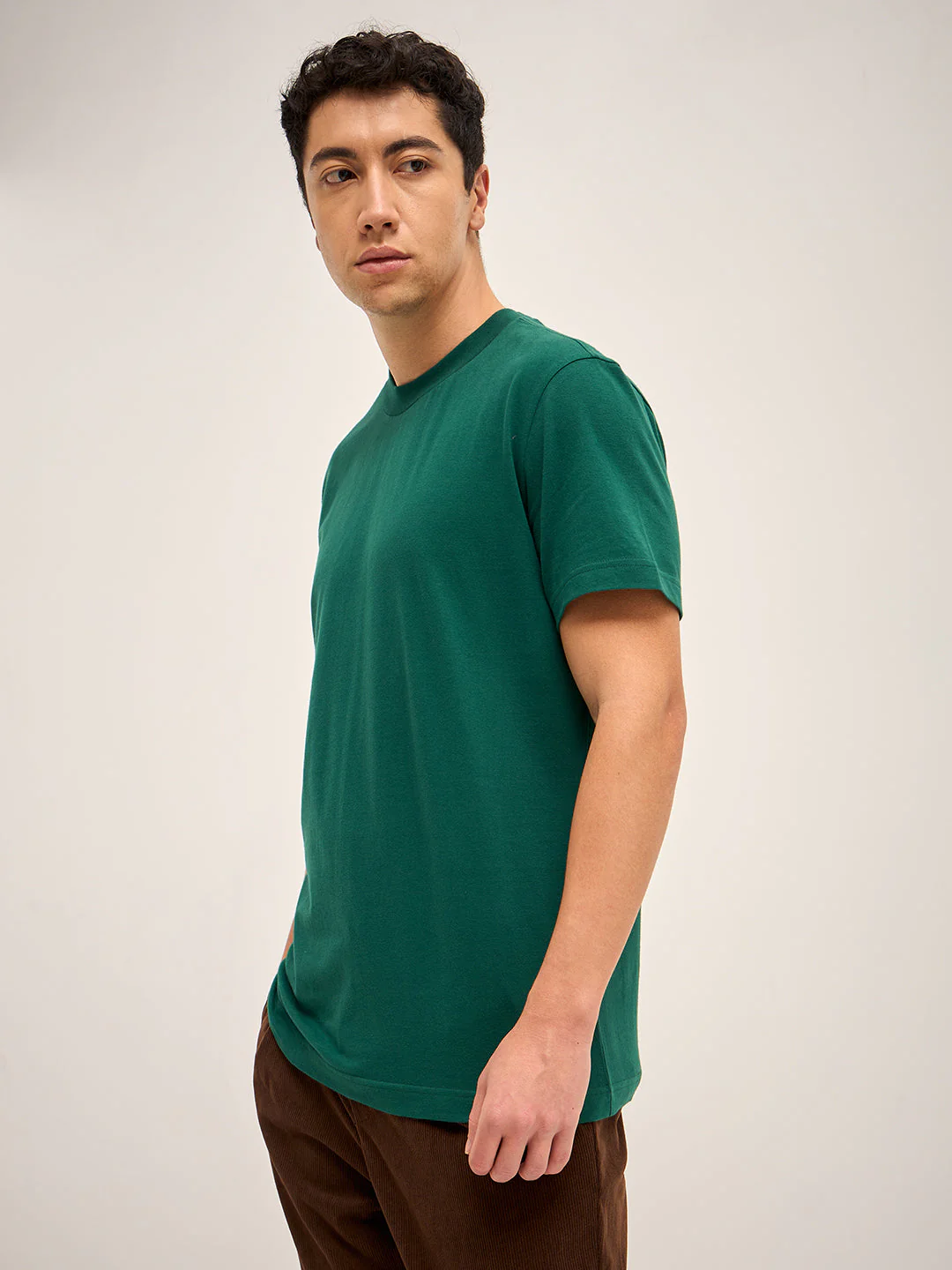 Men Bottle Green Solid Crew Neck Regular Fit T-Shirt - Image 3
