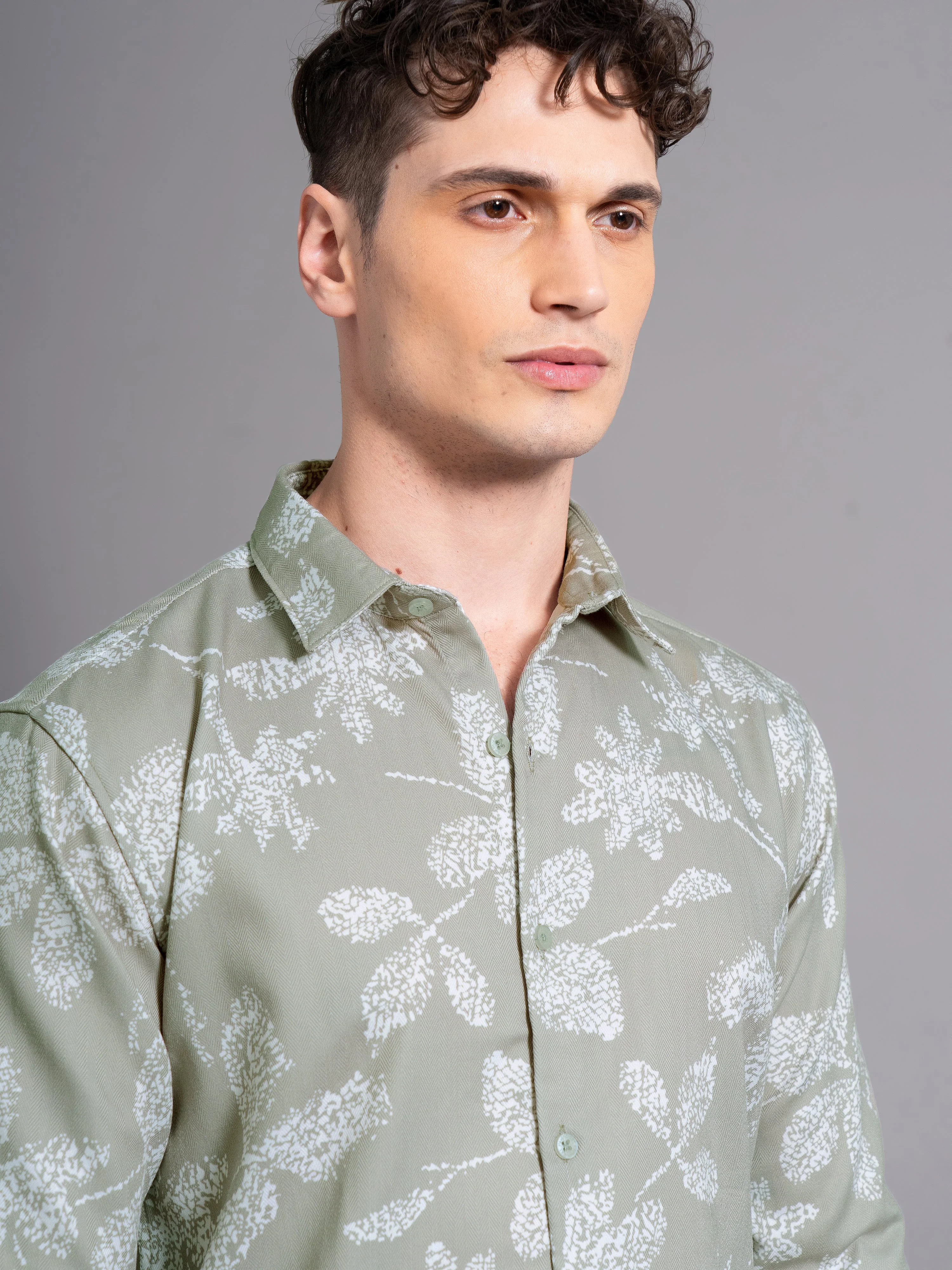Men Brava Green Floral Shirt - Image 4