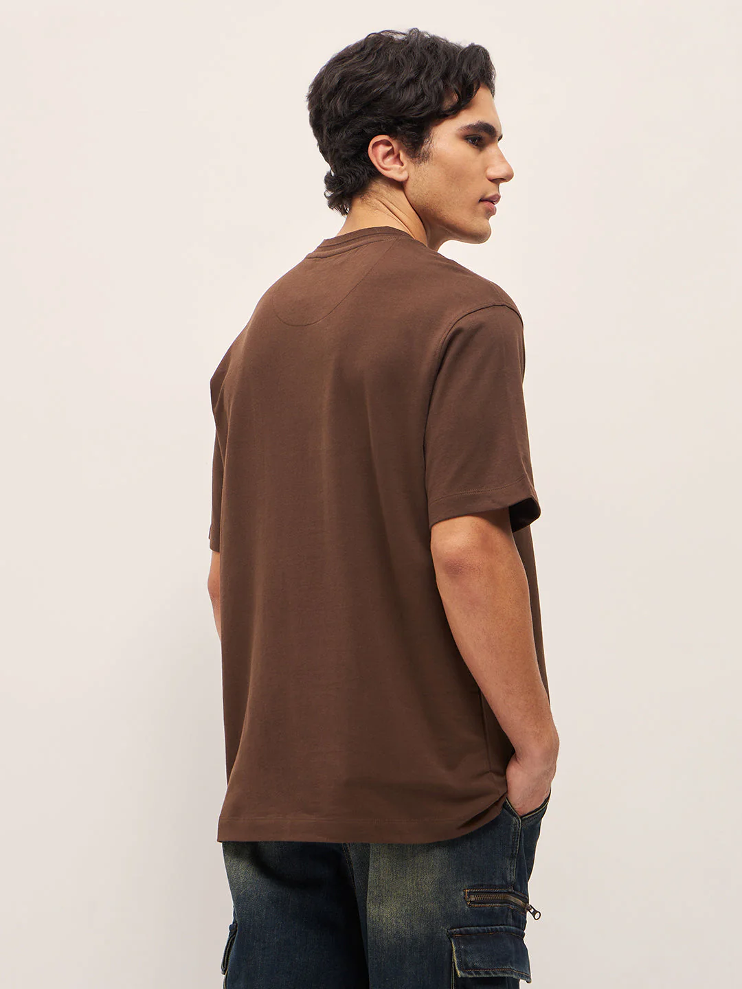 Men Brown 3D graphic Design Crew Neck Oversize T-Shirt - Image 2