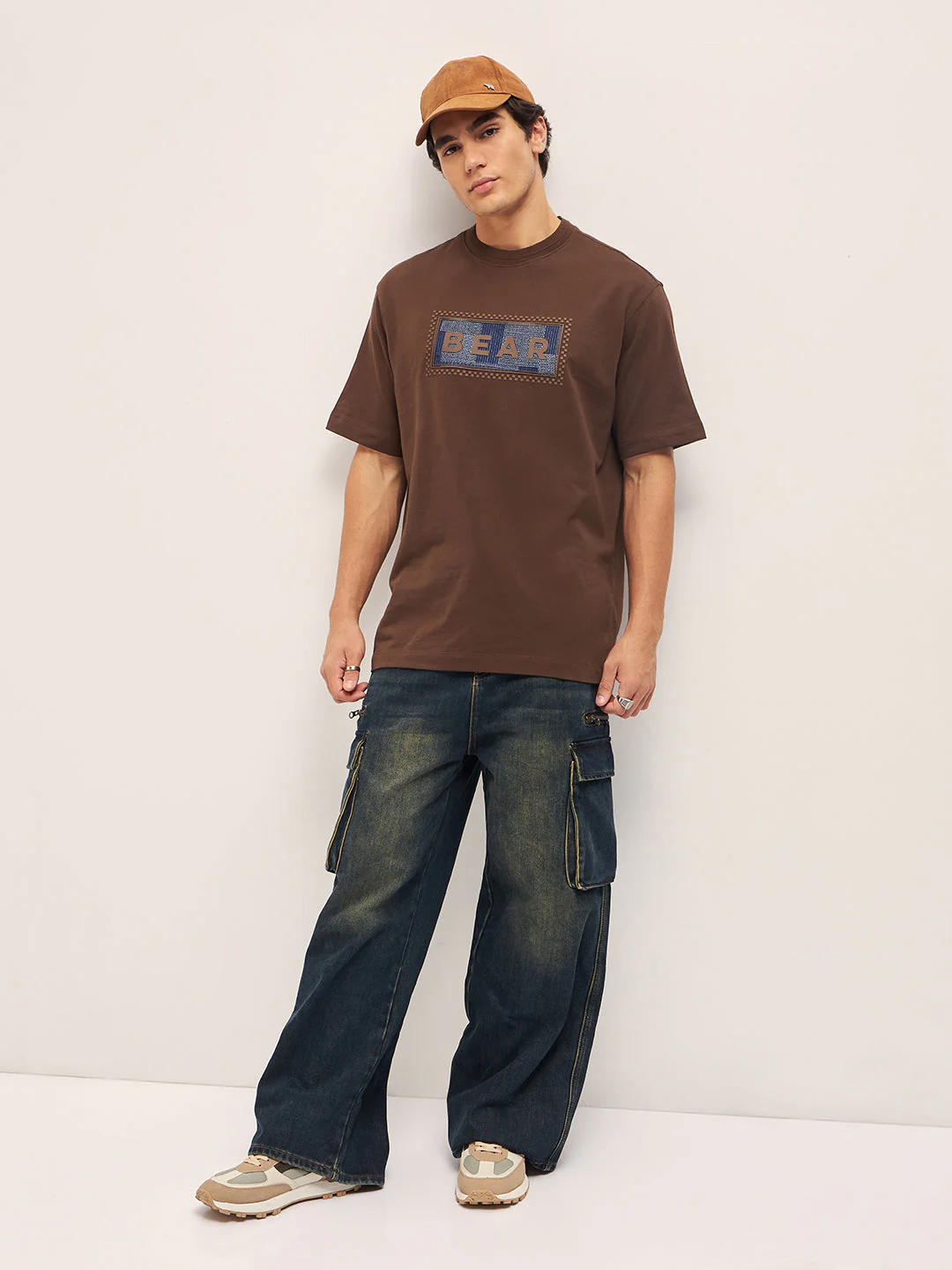 Men Brown 3D graphic Design Crew Neck Oversize T-Shirt - Image 5