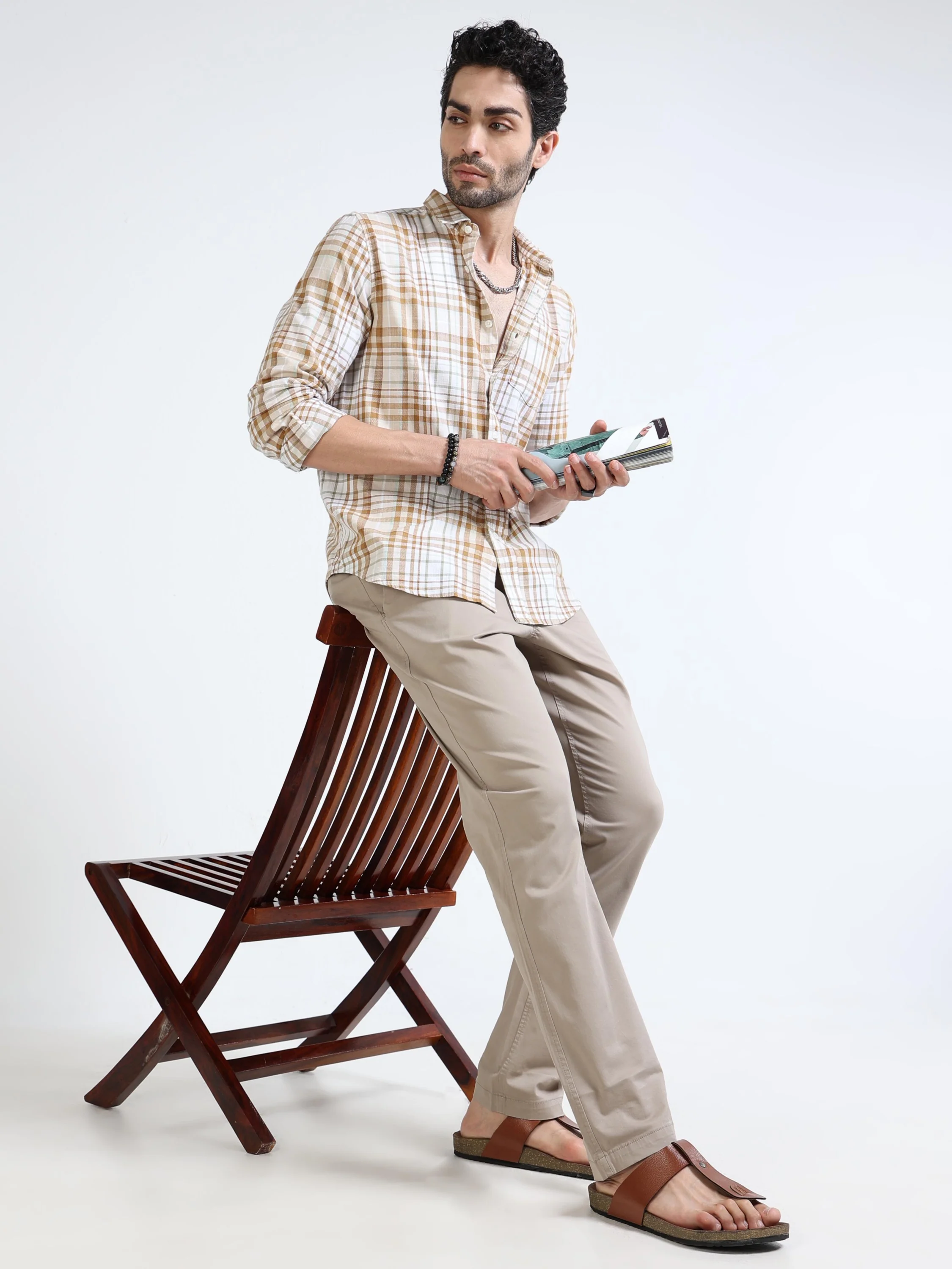 Men Brown Check Regular Fit Shirt - Image 2