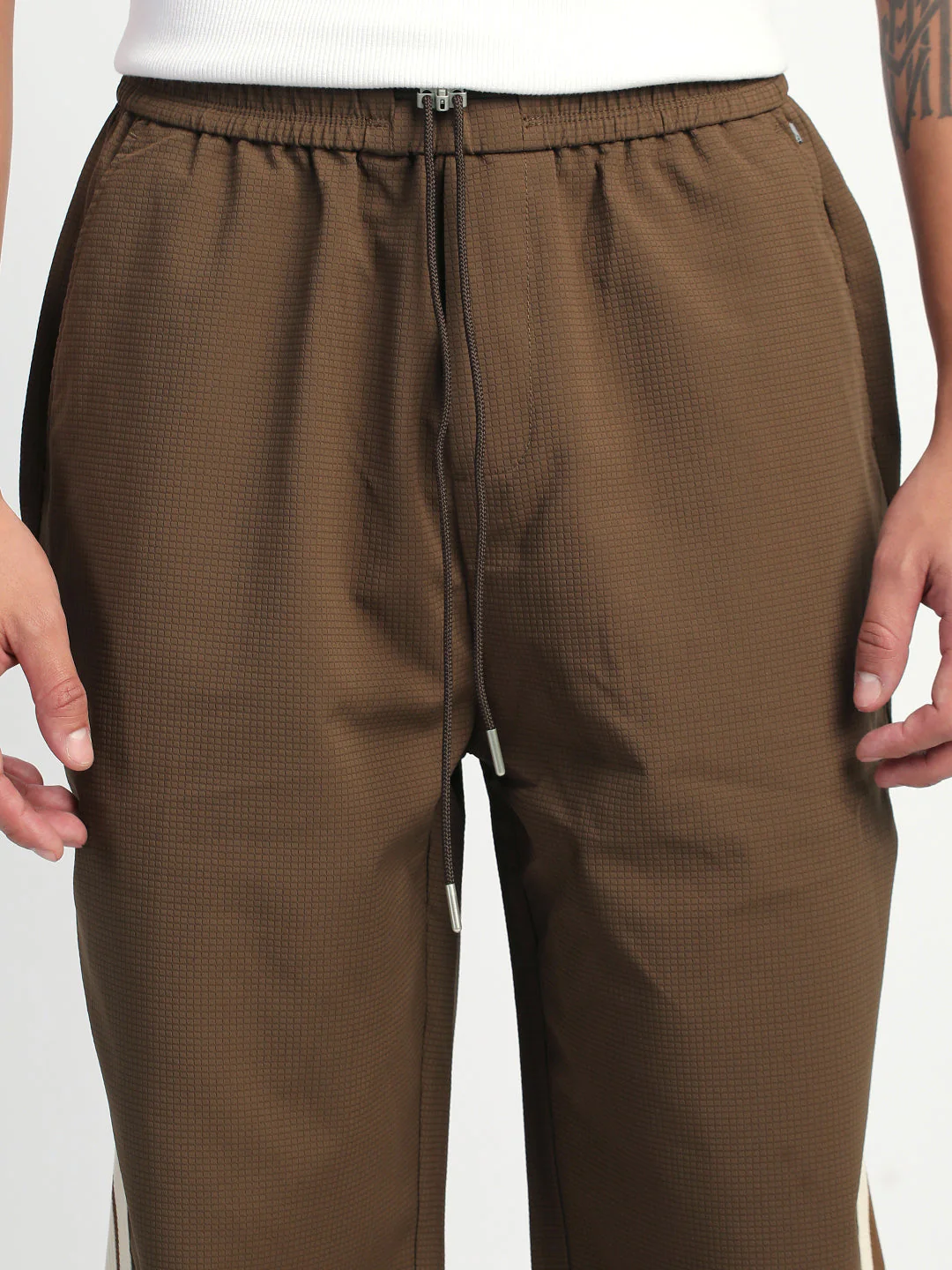 Men Brown Checked Straight Fit Trouser - Image 6