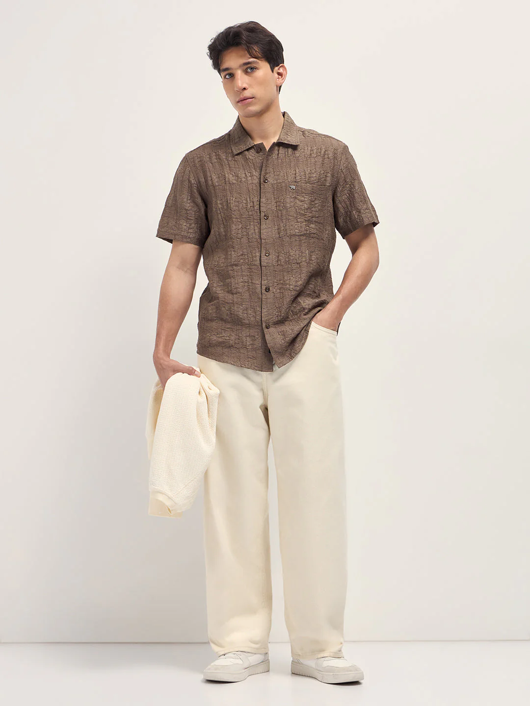 Men Brown Crinkle Textured Regular Fit Half-Sleeve Casual Shirt - Image 4