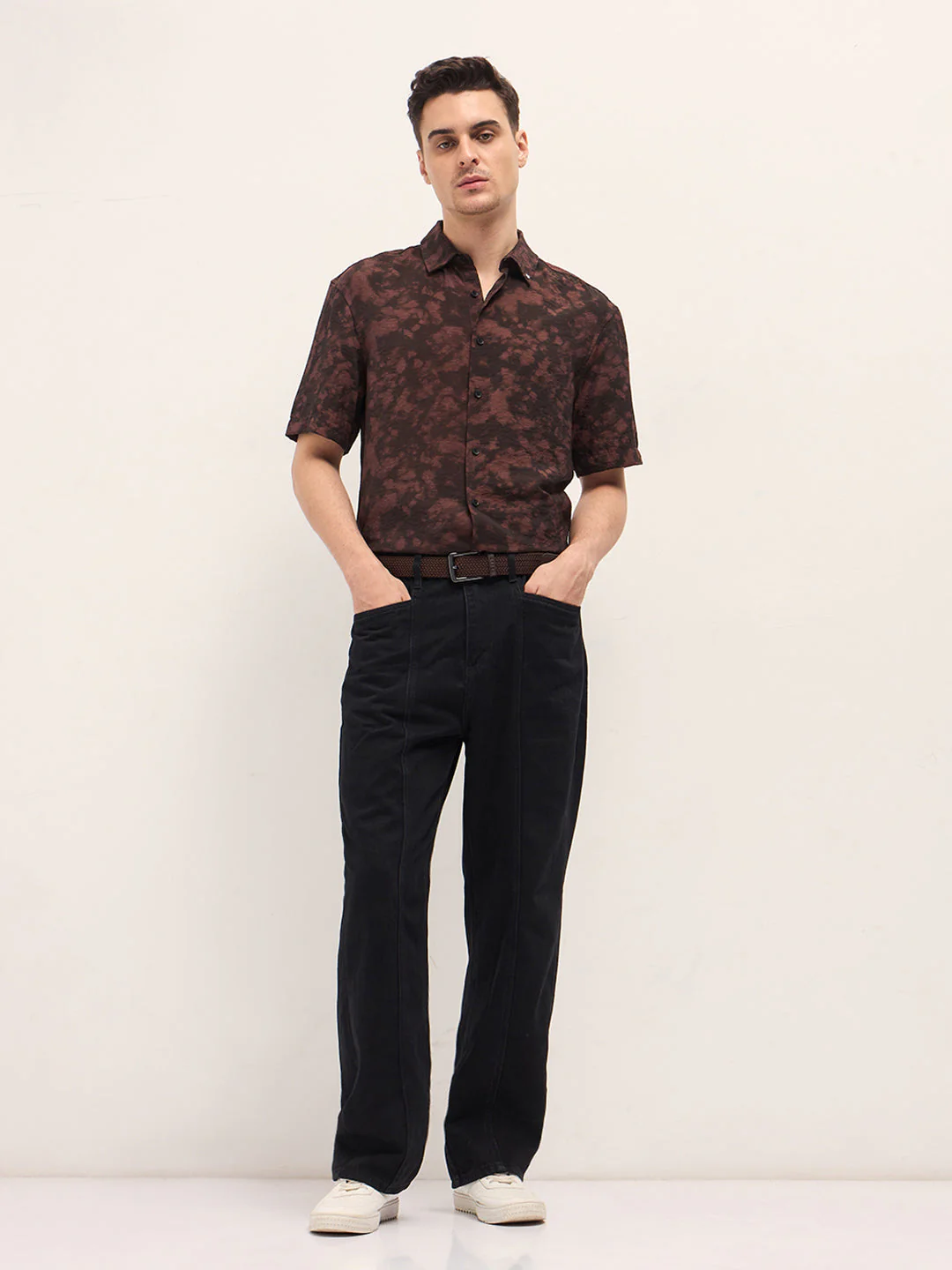Men Brown Digital Print Relax Fit Casual Shirt - Image 4