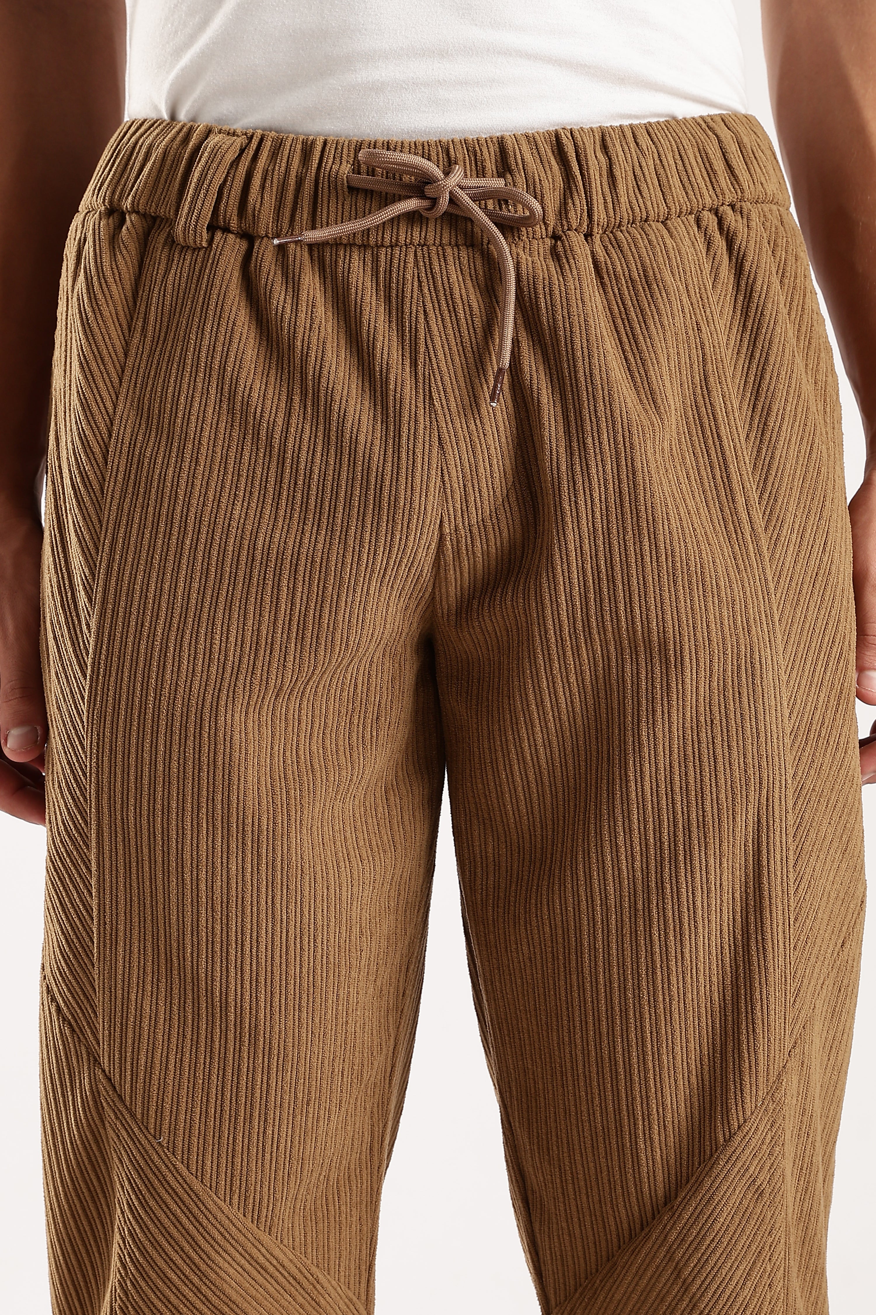 Men Brown Textured Drawcord Trousers - Image 9
