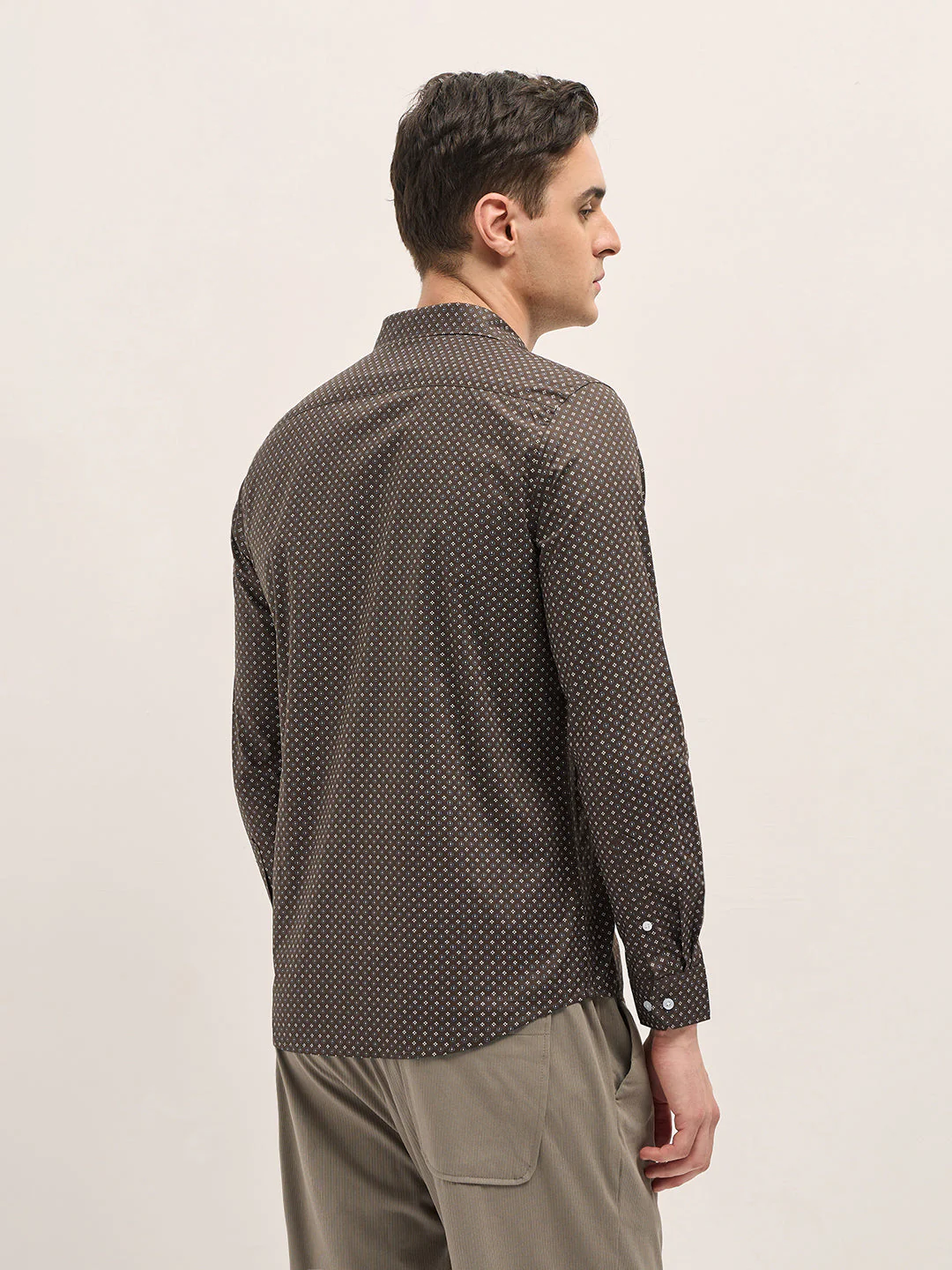 Men Brown Geometric Printed Tailored Fit Formal Shirt - Image 2