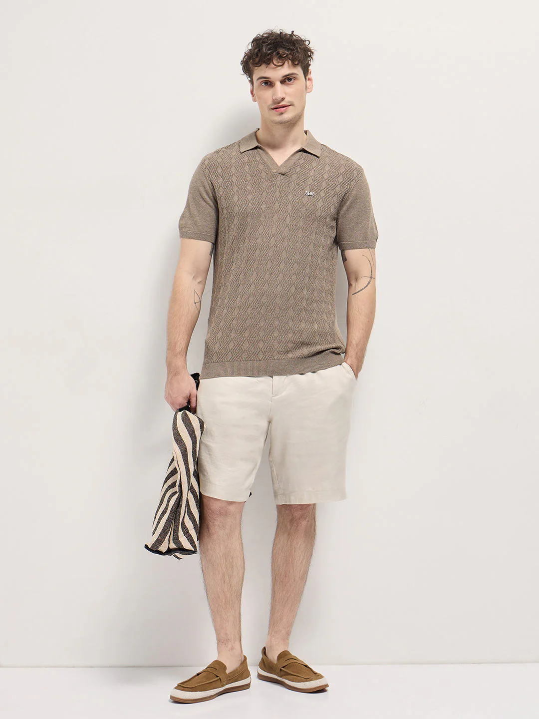 Men Brown Geometric textured Knit Slim Fit Polo - Image 4