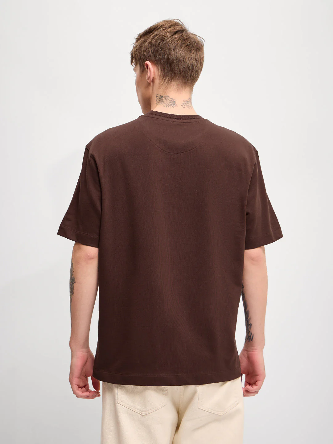 Men Brown Graphic Print Crew Neck T-Shirt - Image 2