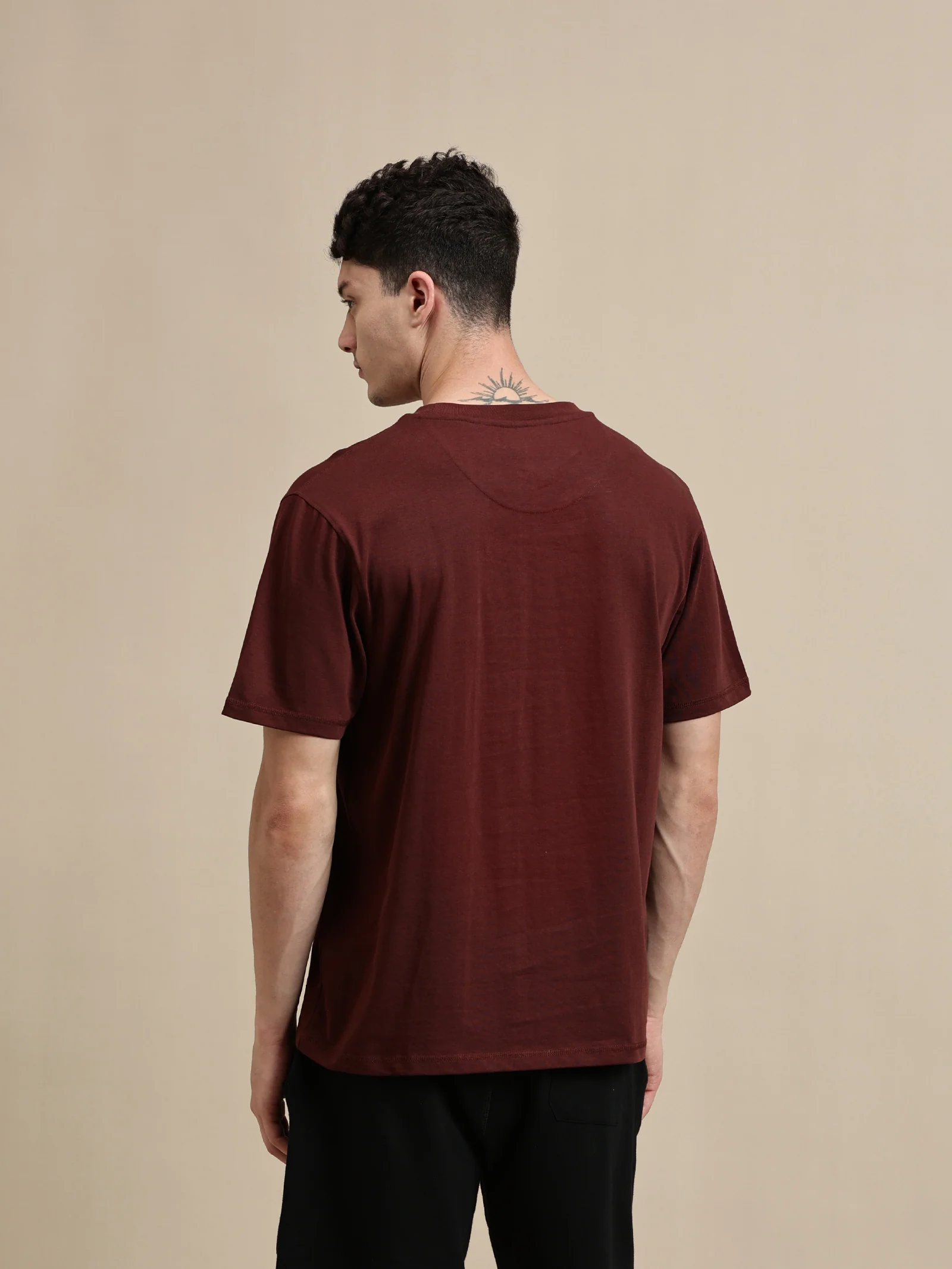 Men Brown Half Sleeve T-Shirt - Image 3