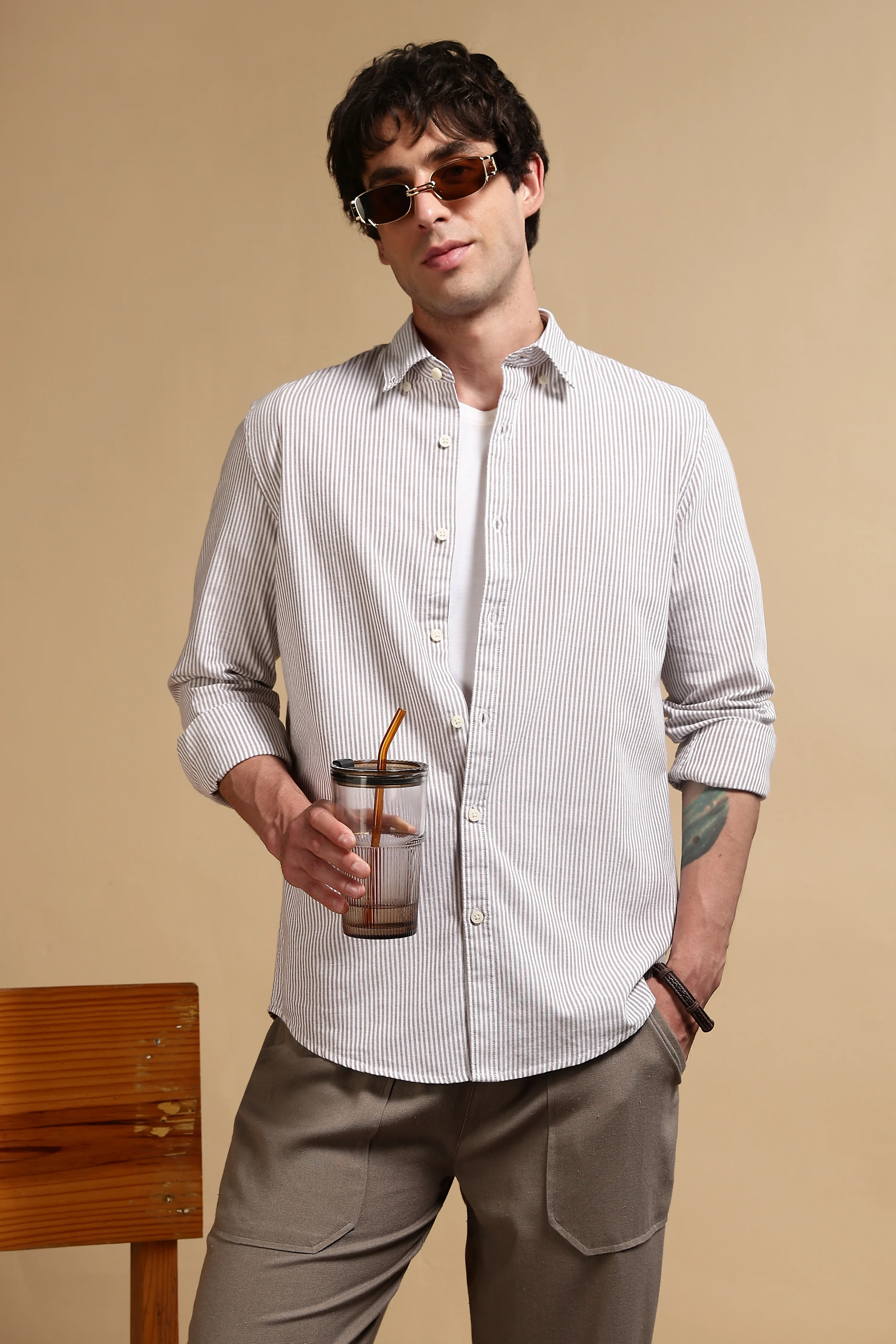 Men Brown Linen Blend Loose Fit Drawcord Trousers - Image 11