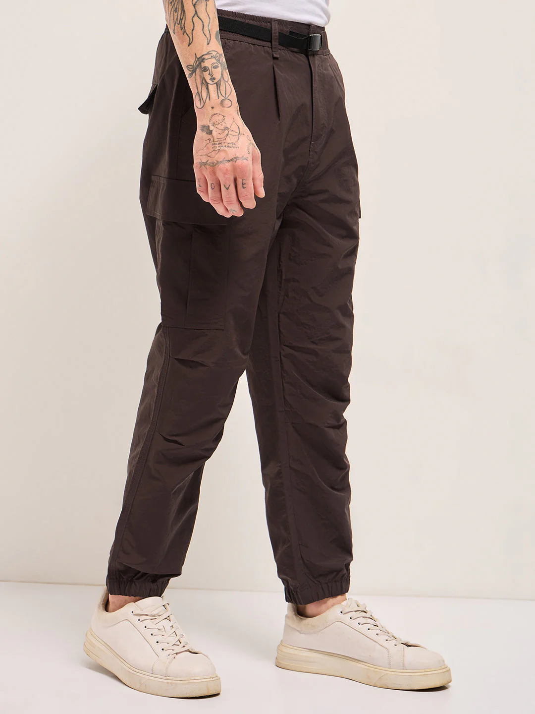 Men Brown Nylon Relaxed Fit Cargo Pants - Image 3