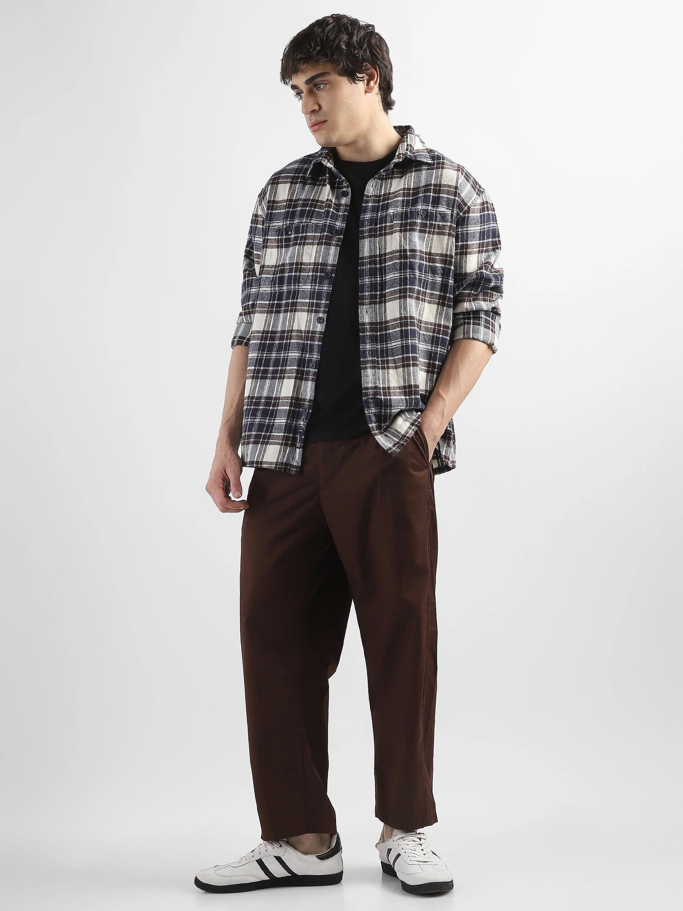 Men Brown Pleated Mid Rise Comfort Fit Trousers - Image 2