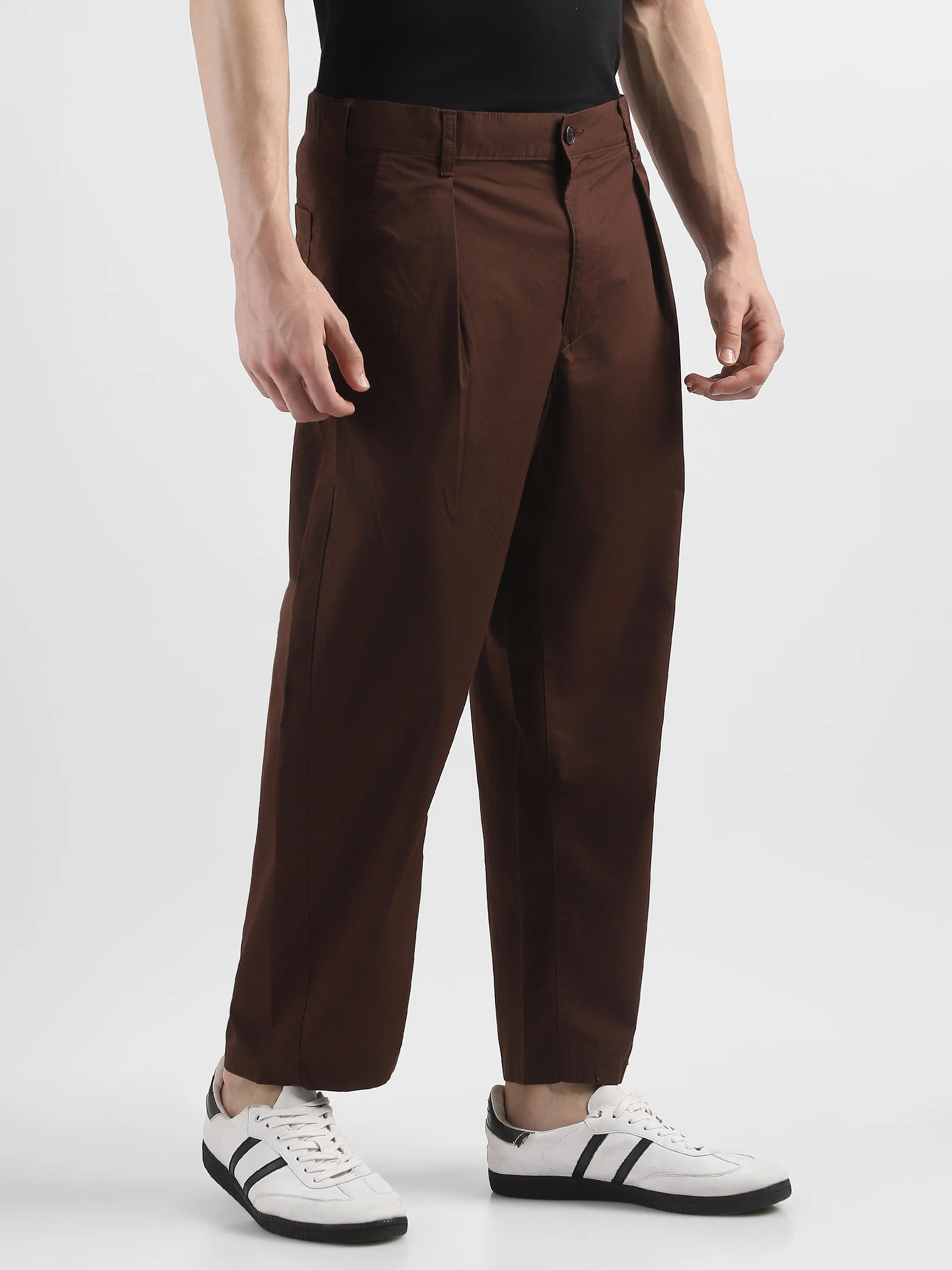 Men Brown Pleated Mid Rise Comfort Fit Trousers - Image 4