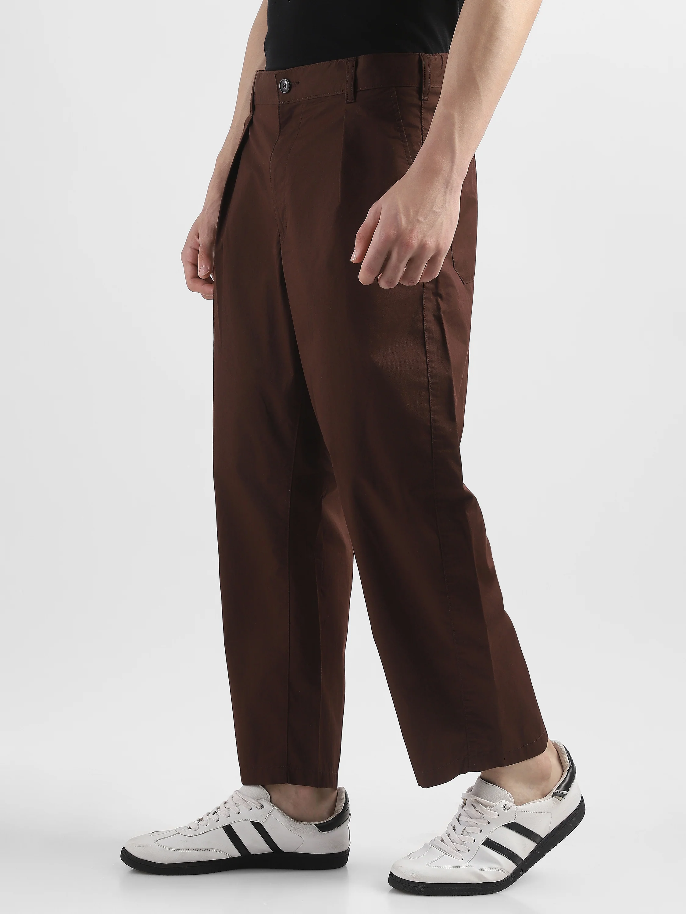 Men Brown Pleated Mid Rise Comfort Fit Trousers - Image 5