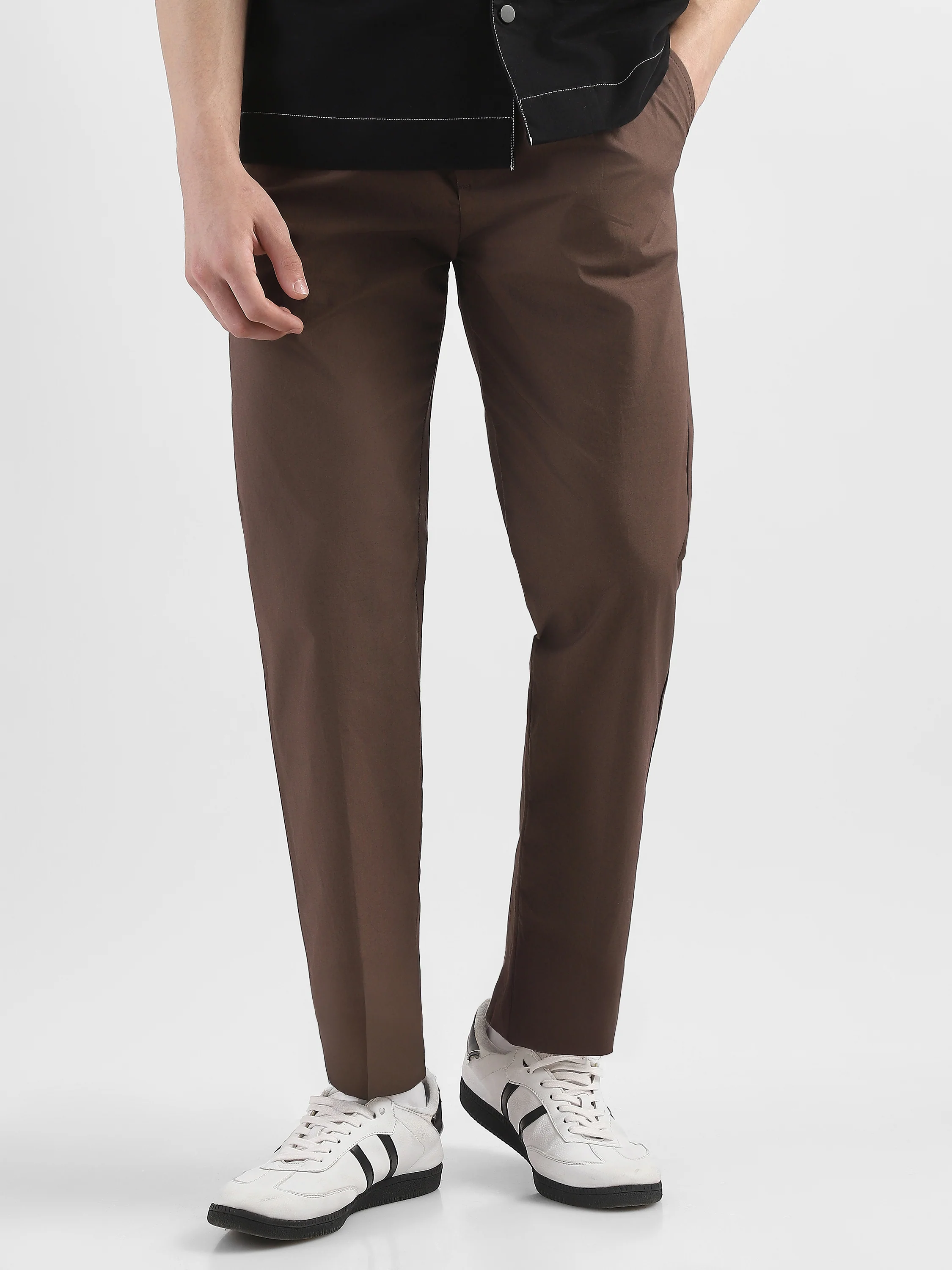 Men Brown Pleated Regular Fit Trouser - Image 7