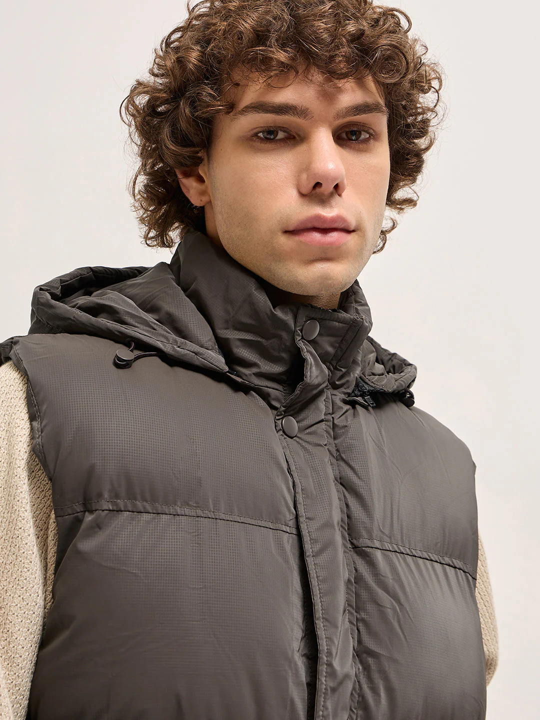 Men Brown Quilted Sleeveless Jacket - Image 5
