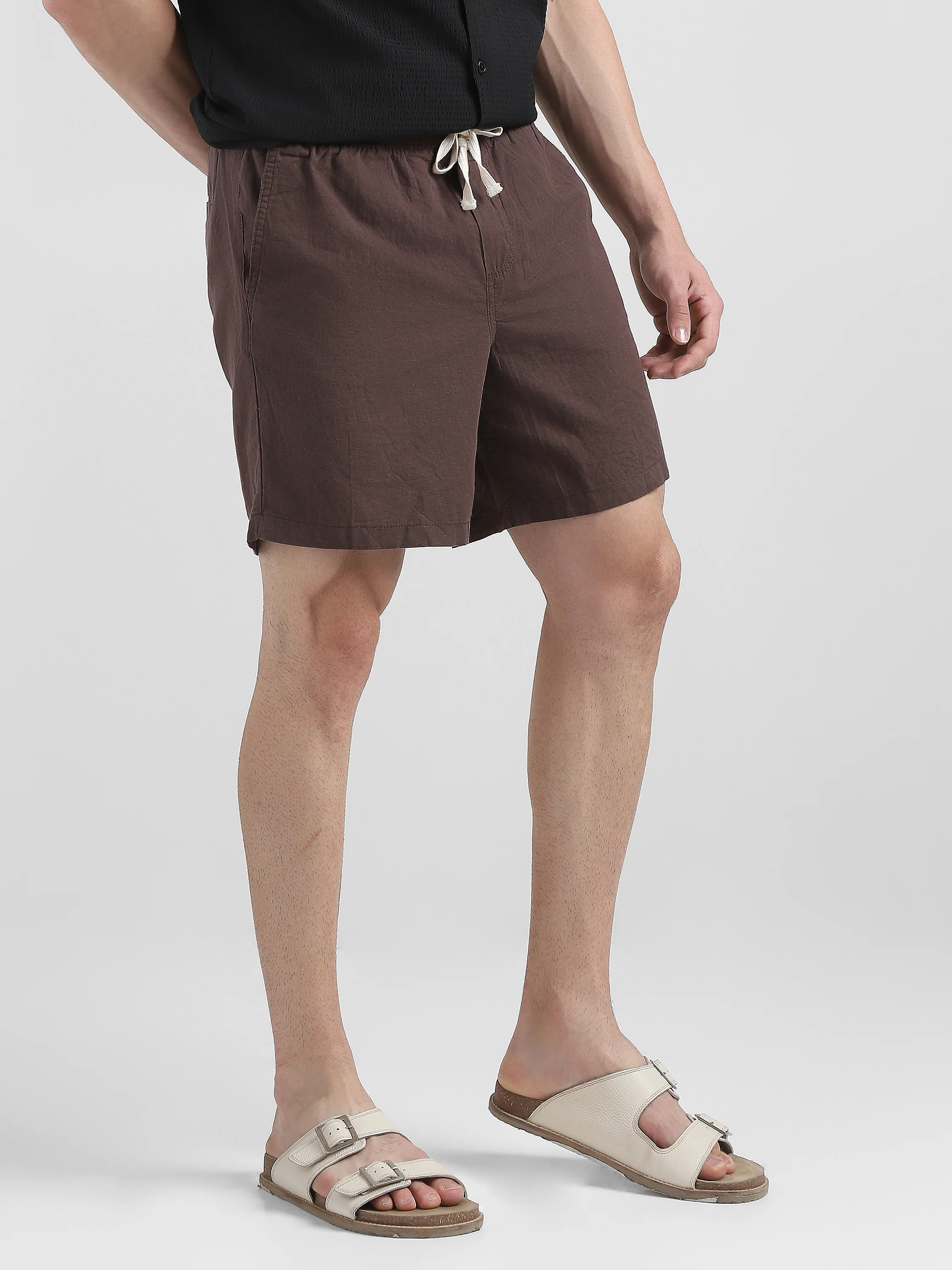Men Brown Regular Fit Cotton Blend Shorts - Image 2