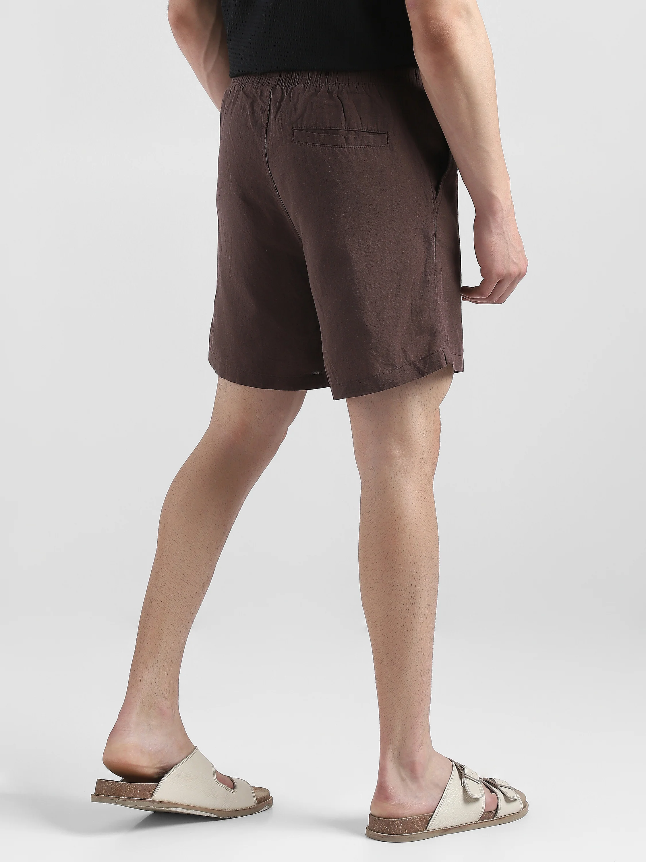Men Brown Regular Fit Cotton Blend Shorts - Image 4