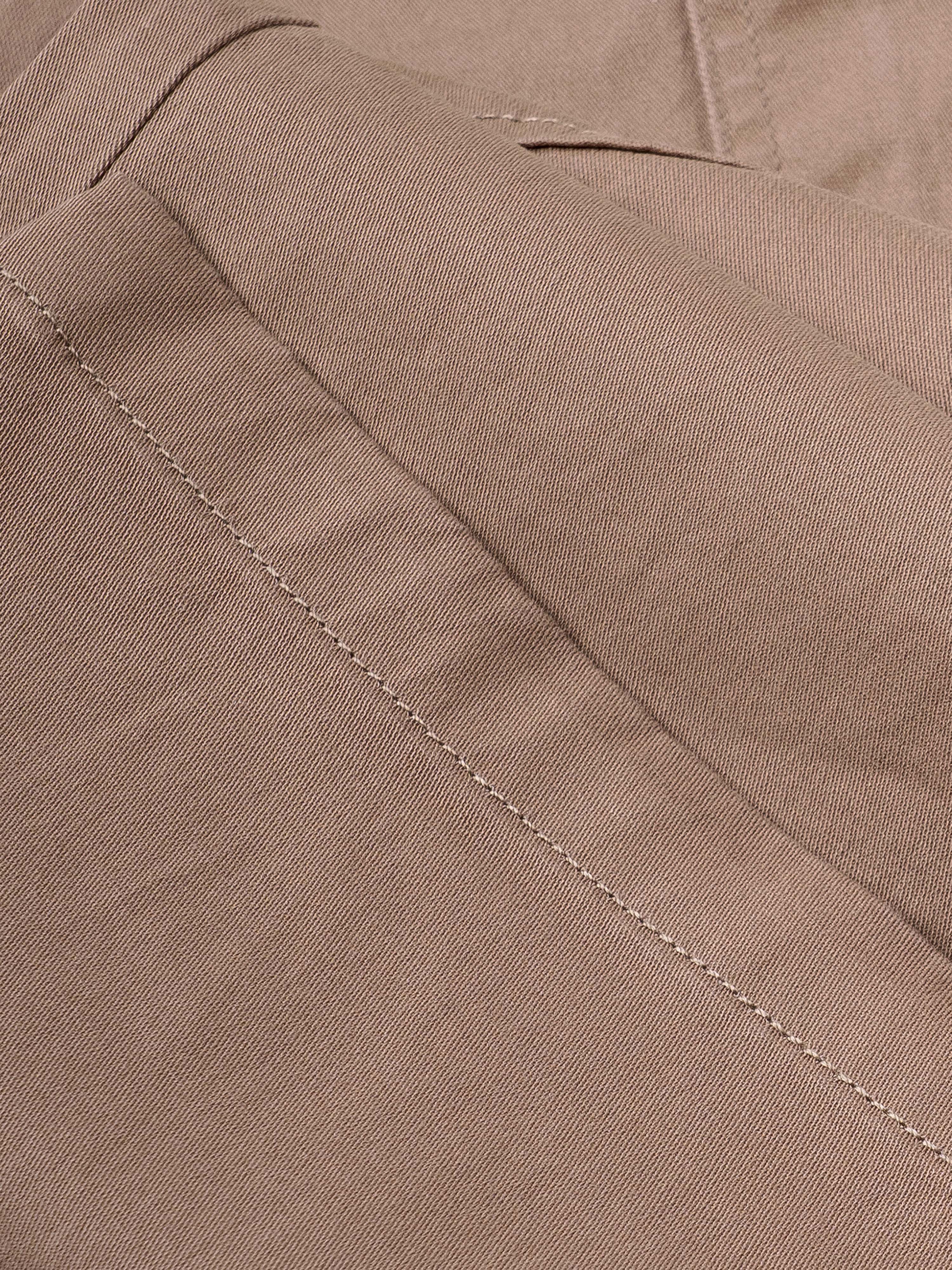 Men Brown Relaxed Fit Cargo Trouser - Image 8