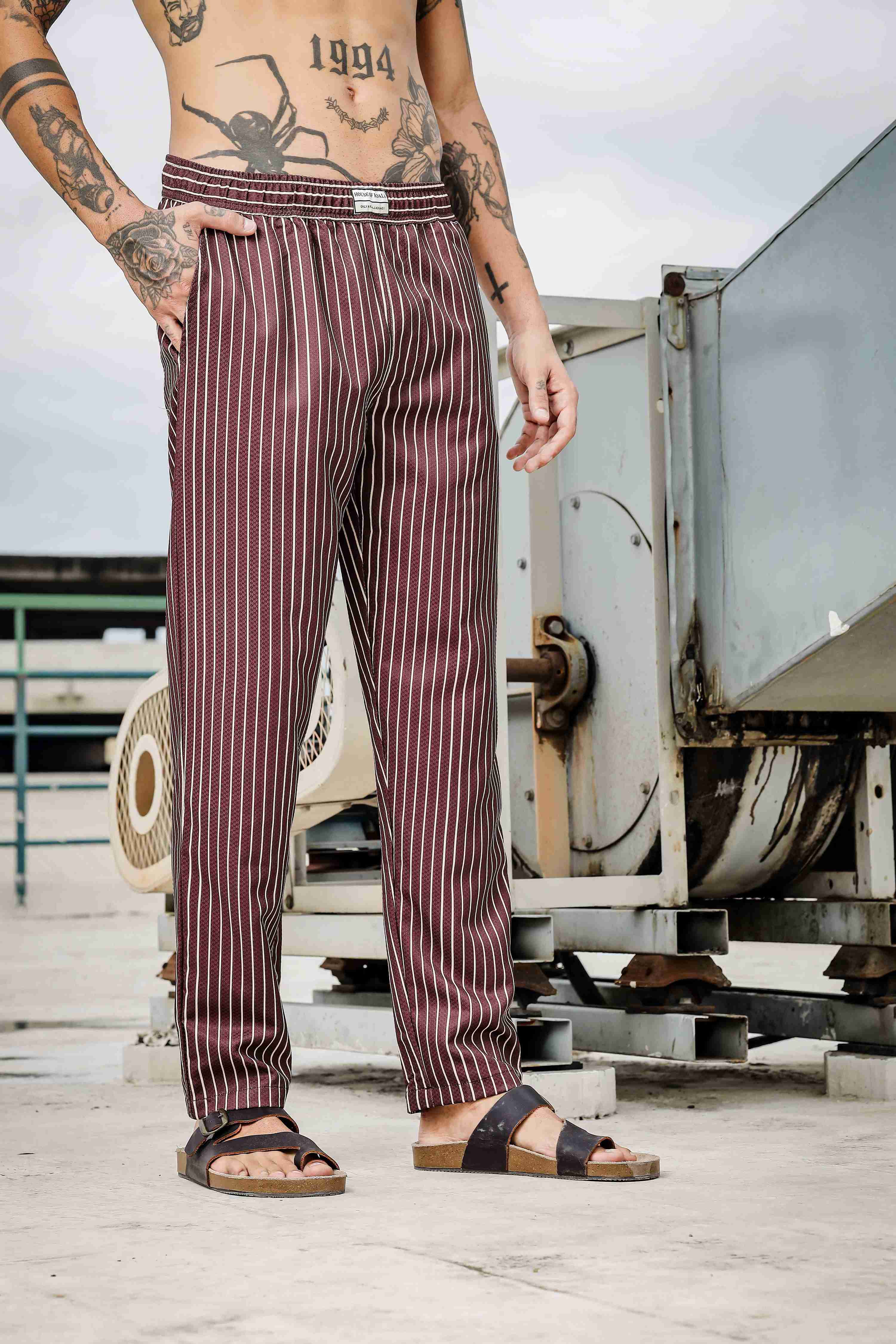 Men Brown Relaxed Fit Pants - Image 2
