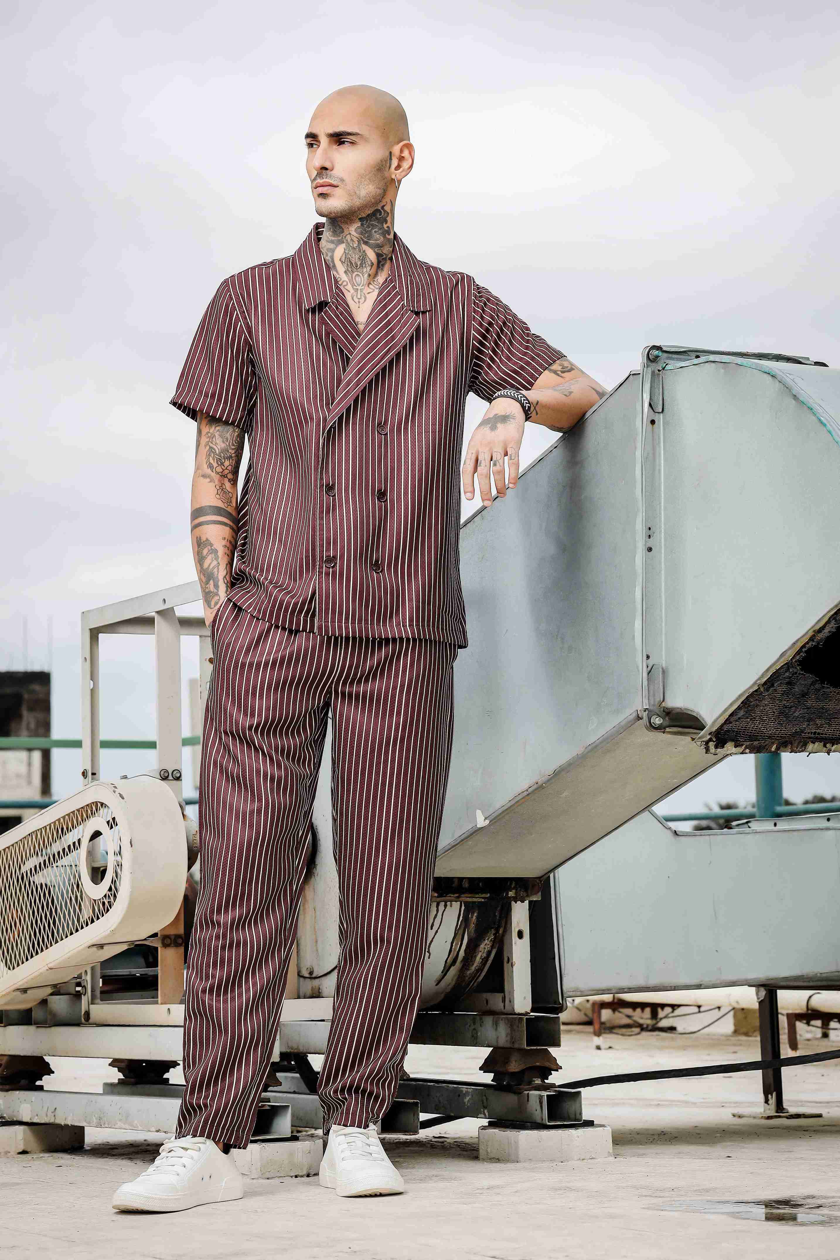 Men Brown Relaxed Fit Pants - Image 9