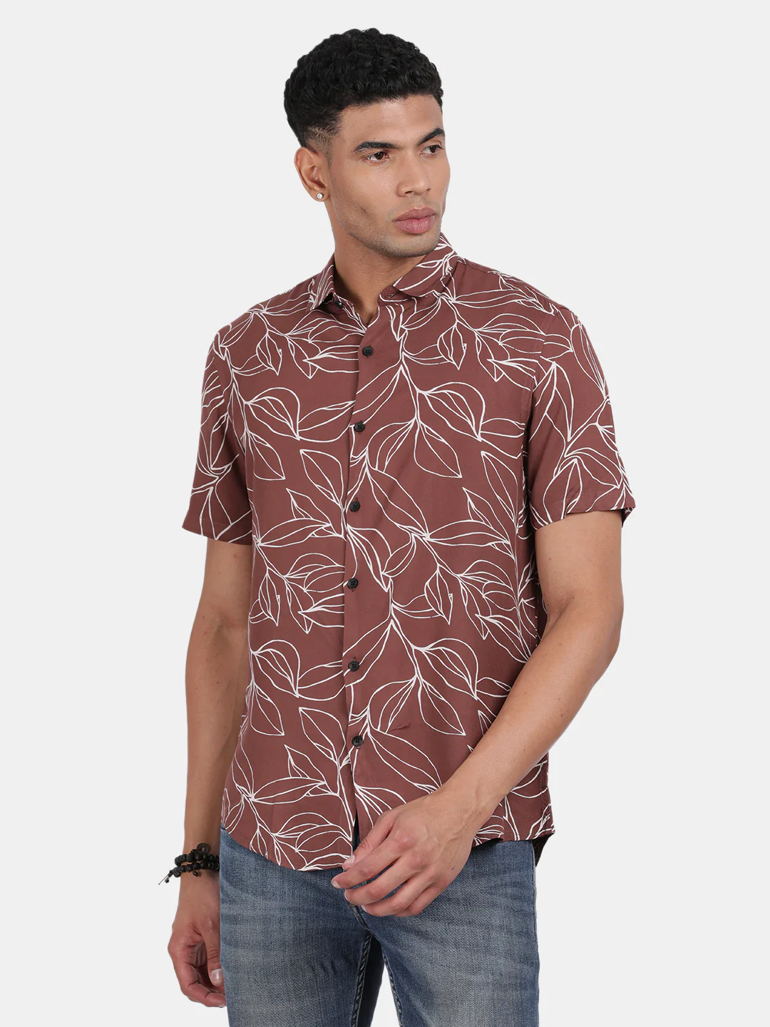 Men Brown Slim Fit Spread Collar Half Sleeve Casual Shirt - Image 2