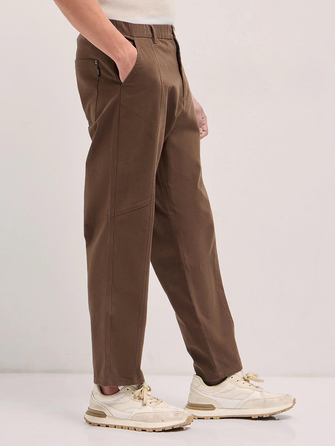 Men Brown Solid Baggy Fit Casual Trouser - Image 3