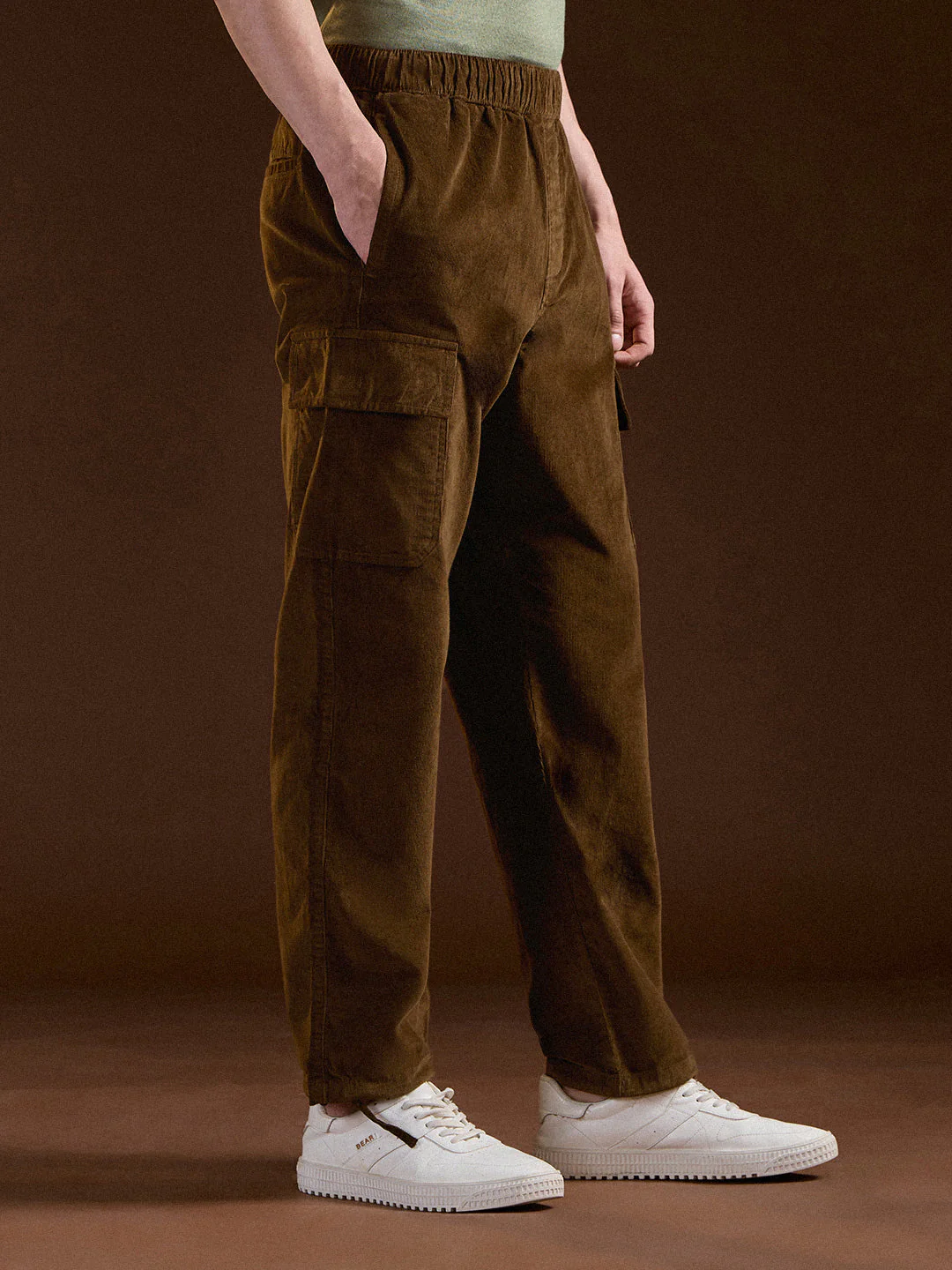 Men Brown Solid Baggy Fit Stylish Corduroy Cargo Pant - Image 3