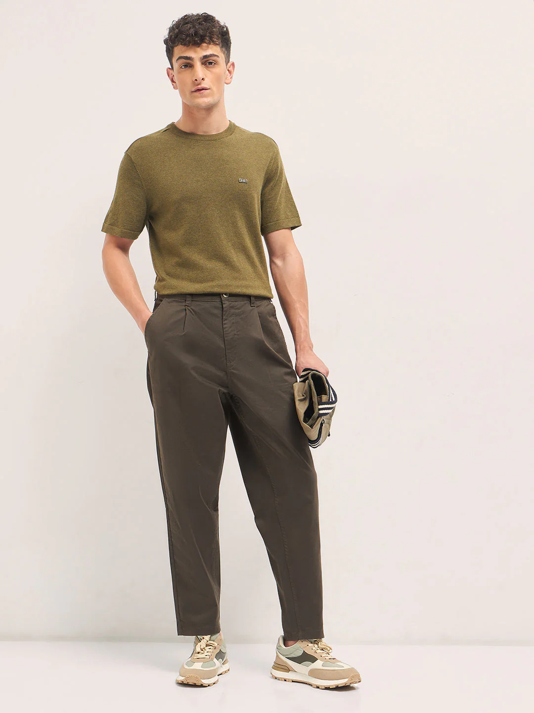 Men Brown Solid Casual Chino Trouser - Image 4