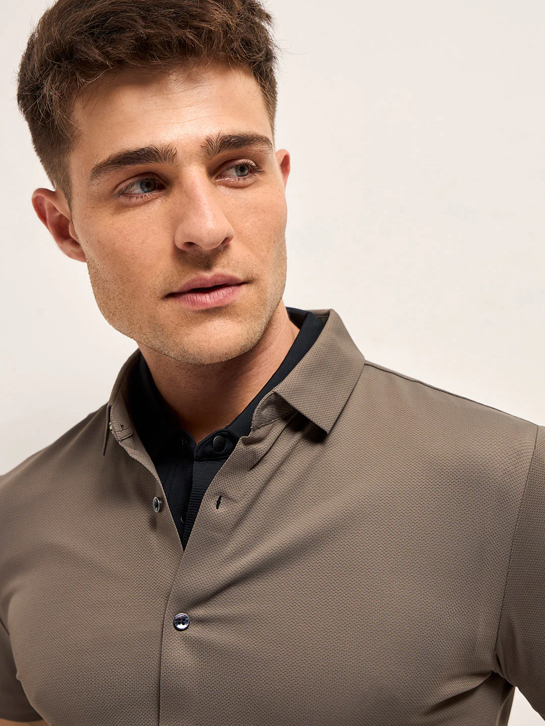 Men Brown Solid Nylon Blend Classic Spread Collar Shirt - Image 5