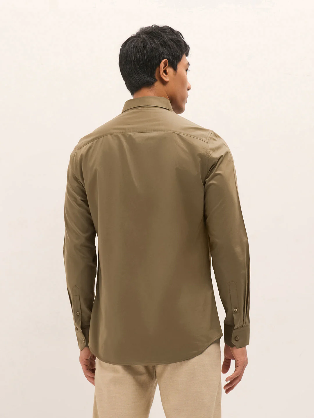 Men Brown Solid Polyester Blend Tailored Fit Formal Shirt - Image 2