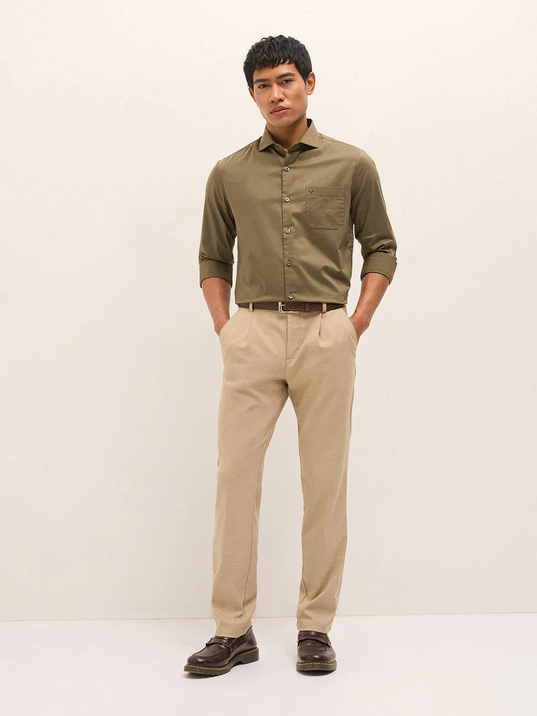 Men Brown Solid Polyester Blend Tailored Fit Formal Shirt - Image 4