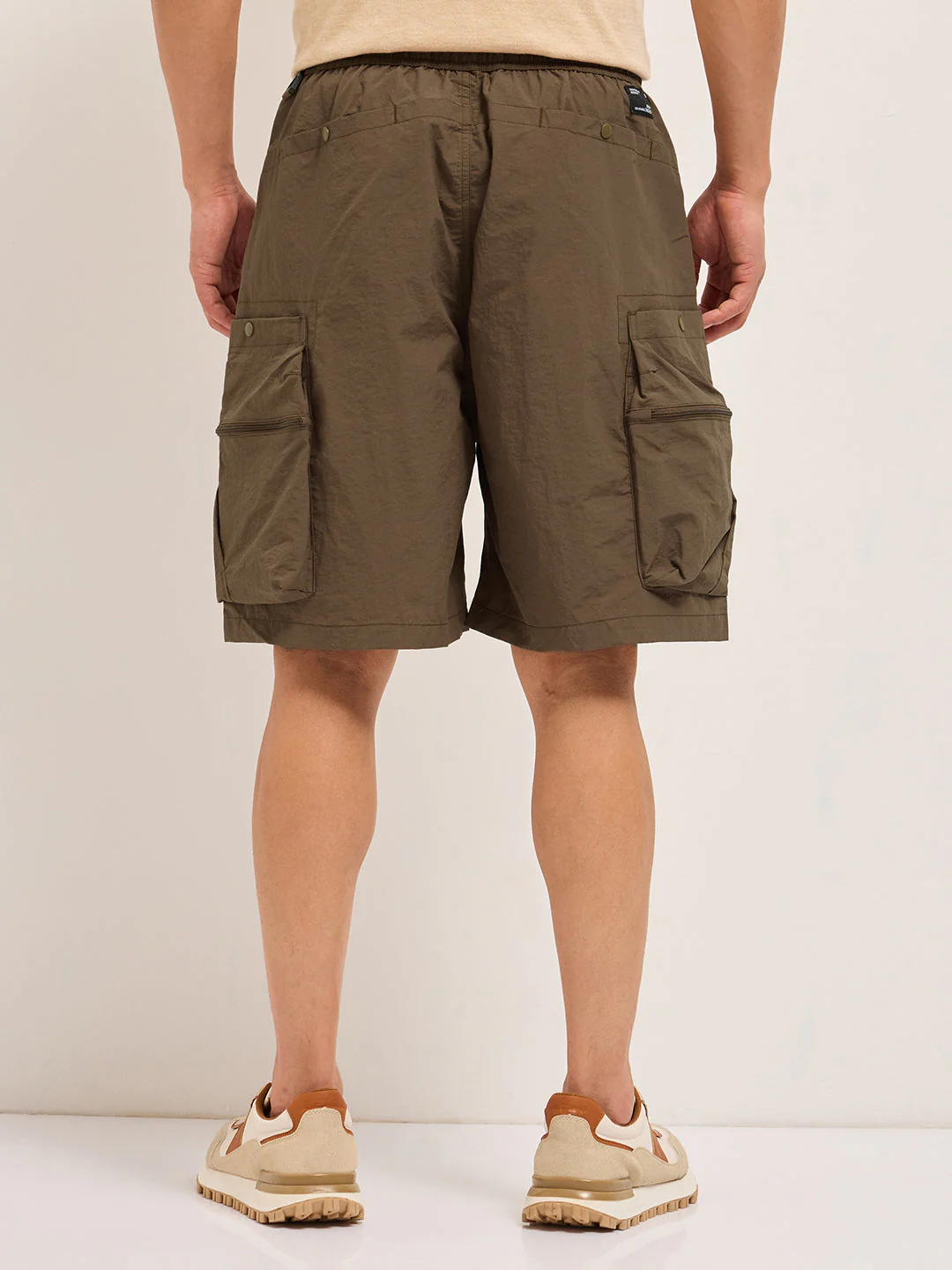 Men Brown Solid Polyester Cargo Shorts - Image 2