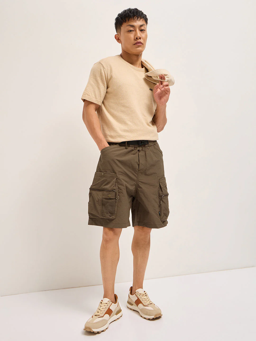Men Brown Solid Polyester Cargo Shorts - Image 4