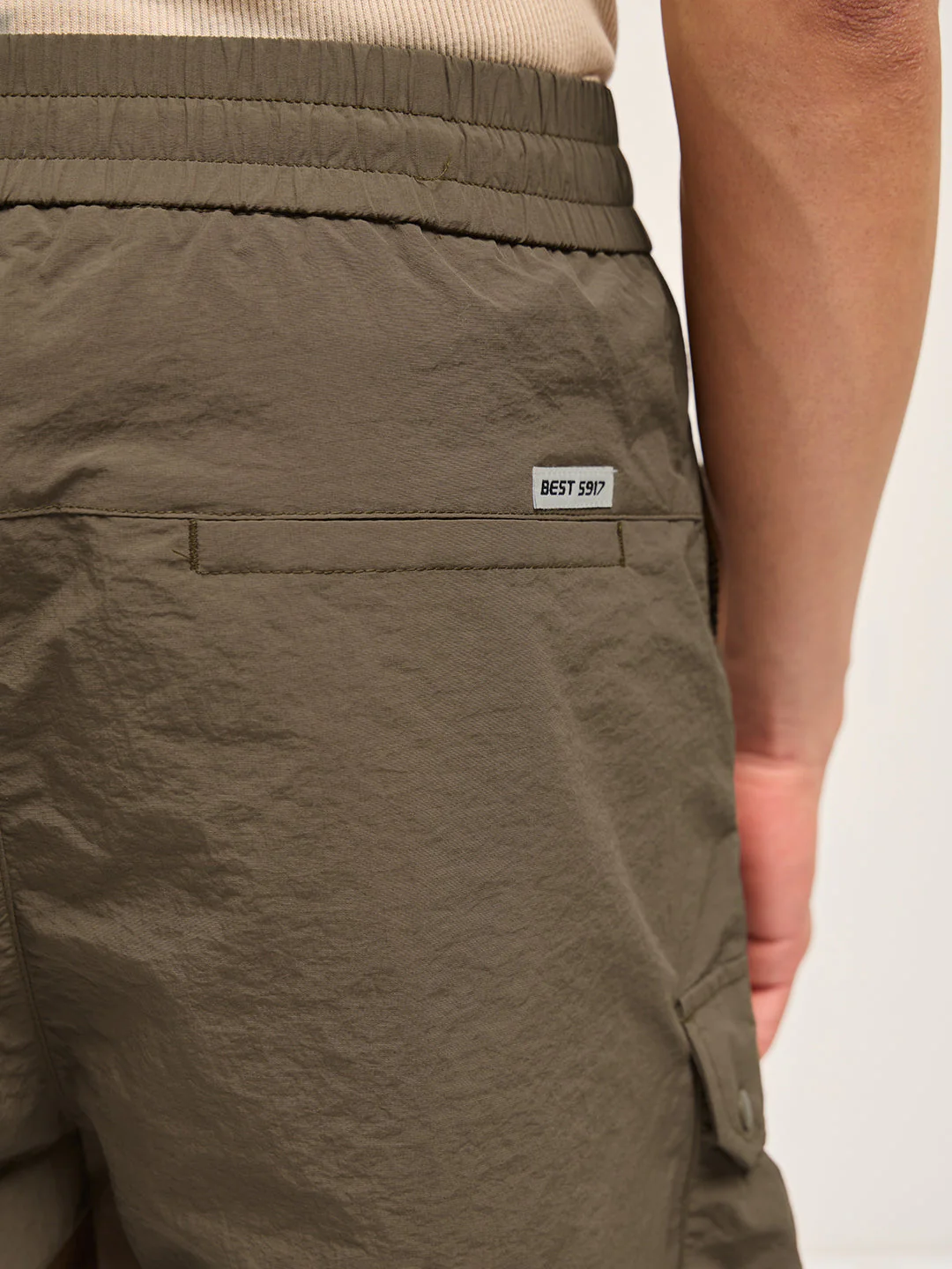 Men Brown Solid Polyester Regular Fit Knee-Length Cargo Shorts - Image 6
